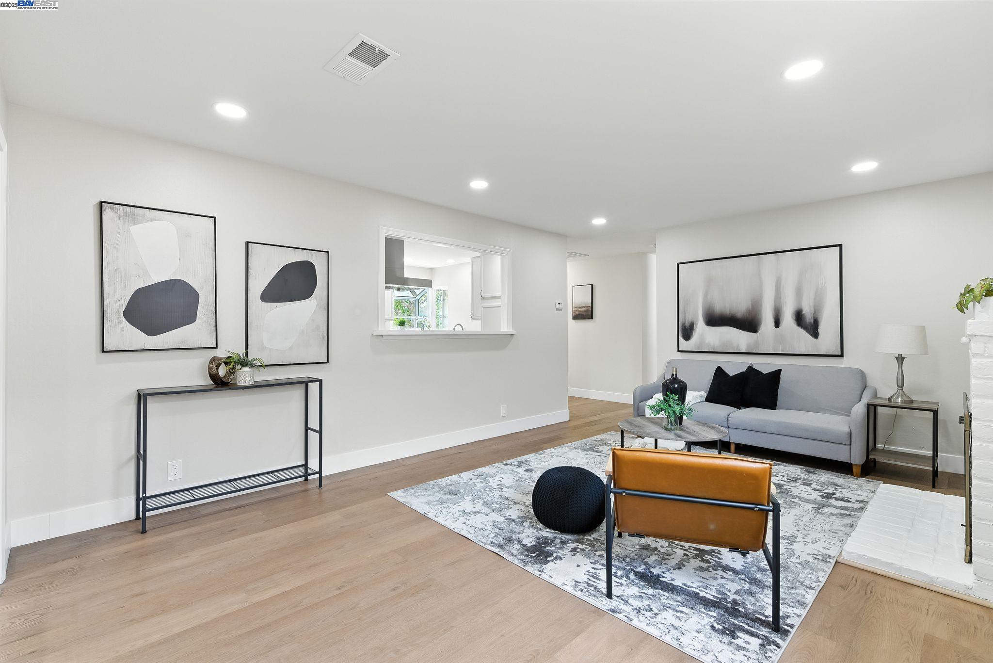 Newark, California, 94560, United States, 3 Bedrooms Bedrooms, ,2 BathroomsBathrooms,Residential,For Sale,1947104