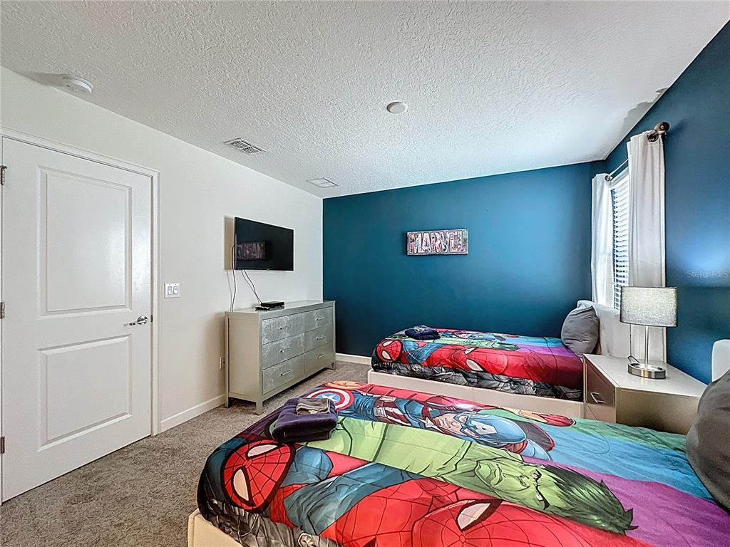 Davenport, Florida, 33896, United States, 8 Bedrooms Bedrooms, ,5 BathroomsBathrooms,Residential,For Sale,1992116