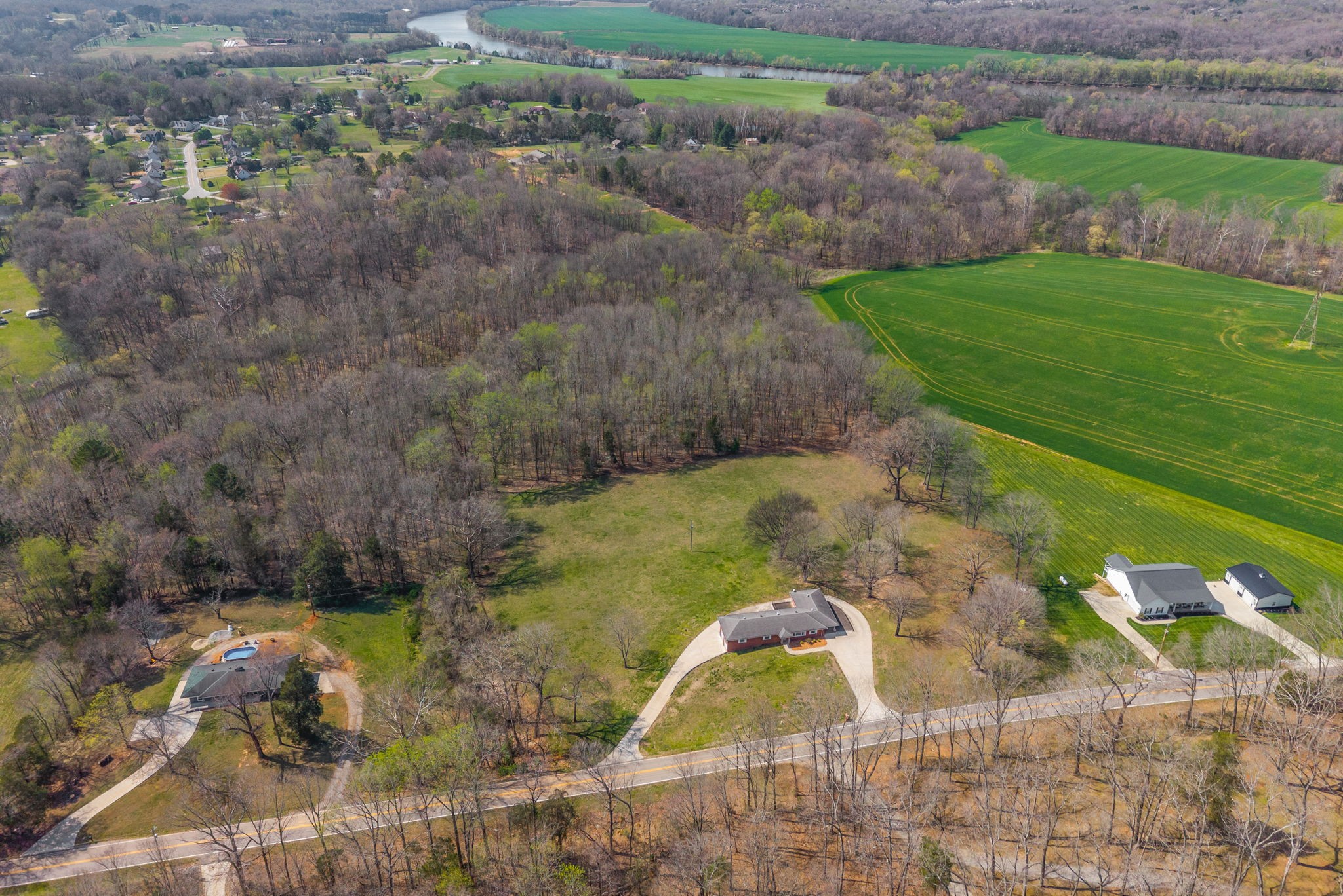 Clarksville, Tennessee, 37040, United States, 2 Bedrooms Bedrooms, ,2 BathroomsBathrooms,Residential,For Sale,2030332