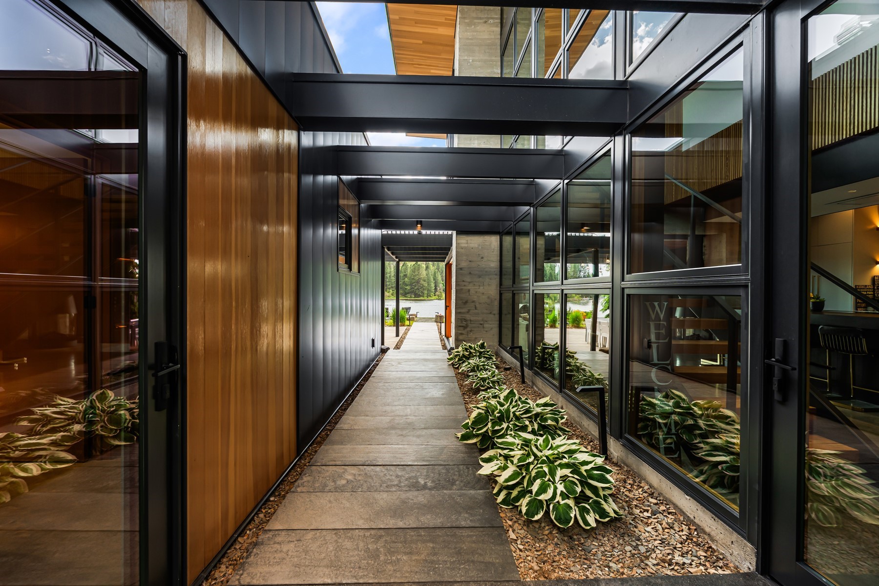  1418 W Bellerive Ln - 物件實景