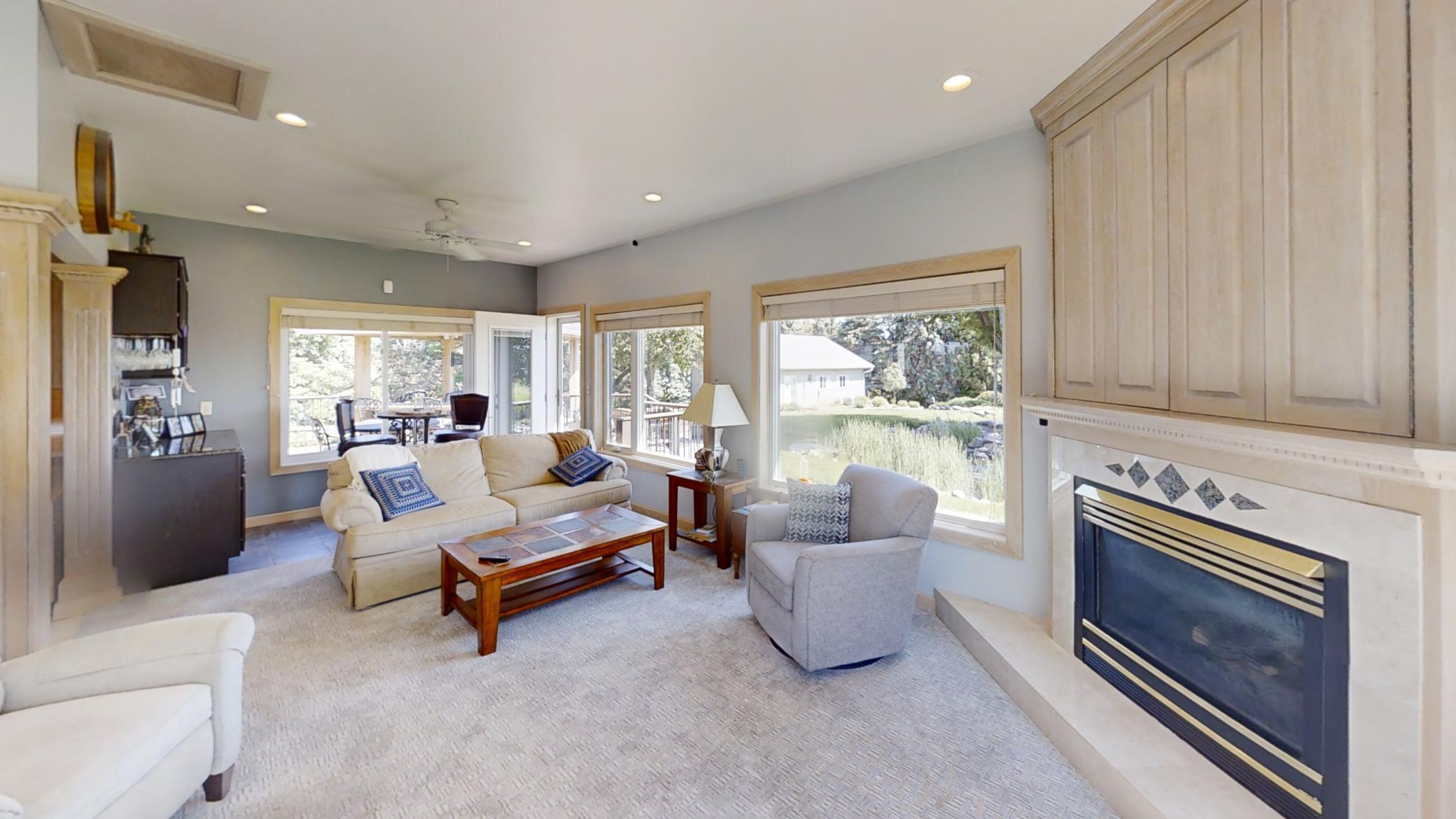 Alden, Minnesota, 56009, United States, 4 Bedrooms Bedrooms, ,1 BathroomBathrooms,Residential,For Sale,1920327