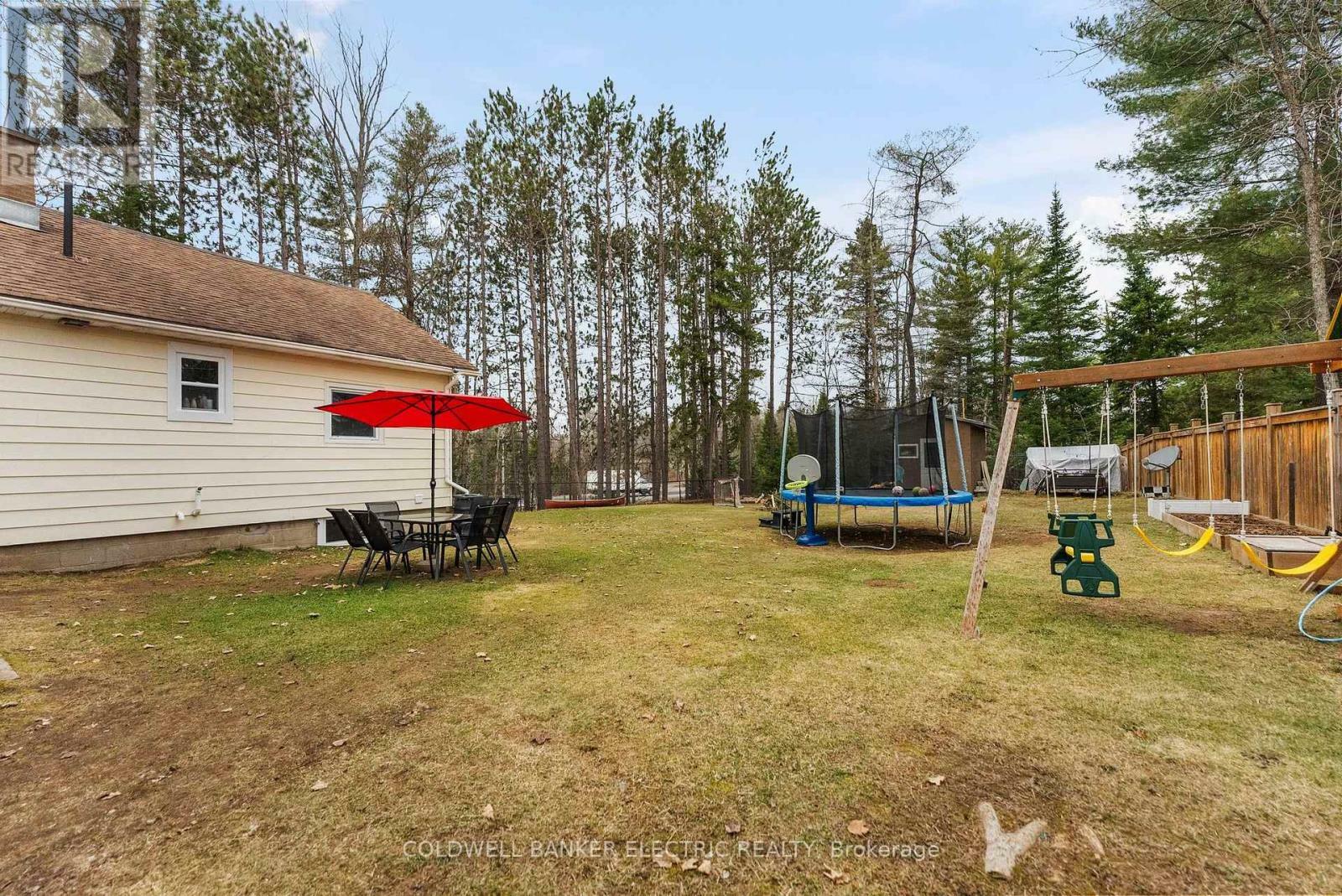 NORTH KAWARTHA, Ontario, K0L 1A0, CA, 3 Bedrooms Bedrooms, ,1 BathroomBathrooms,Residential,For Sale,1882801