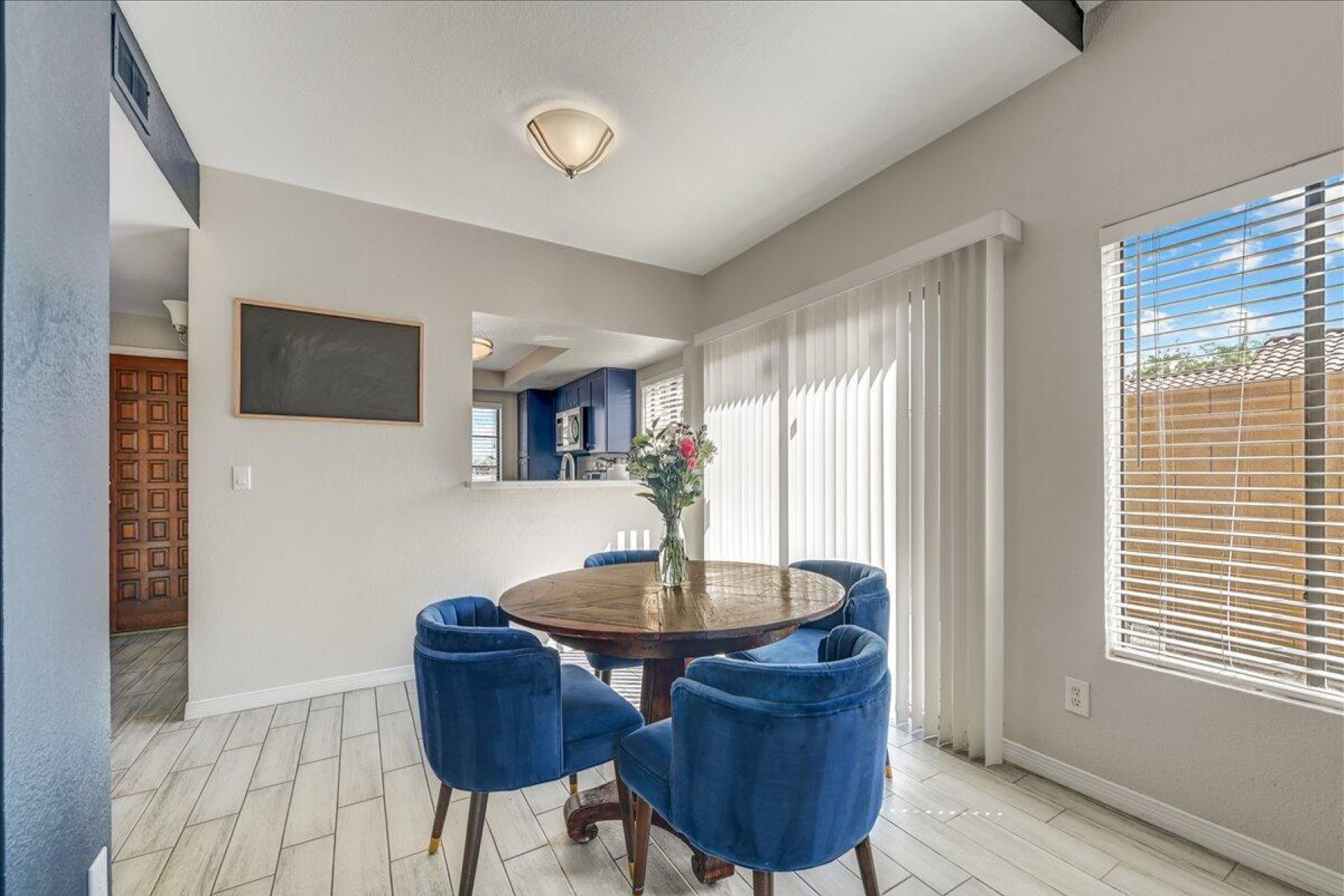  843 E Audrey Lane  Phoenix, AZ - 物件實景