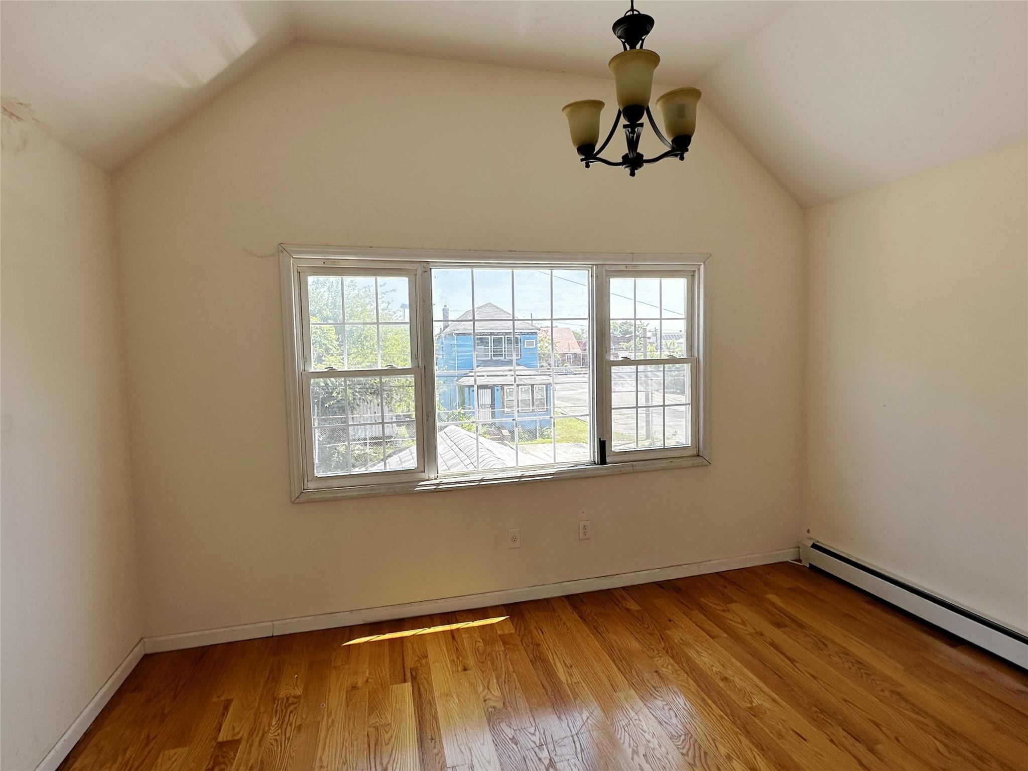 Jamaica, New York, 11433, United States, 3 Bedrooms Bedrooms, ,2 BathroomsBathrooms,Residential,For Sale,1883672