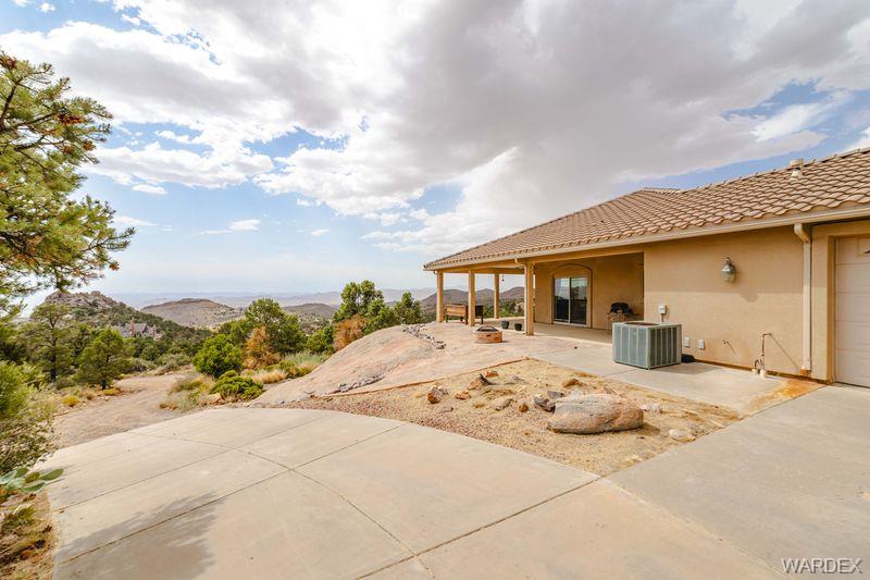 Kingman, Arizona, 86401, United States, 3 Bedrooms Bedrooms, ,2 BathroomsBathrooms,Residential,For Sale,1980873