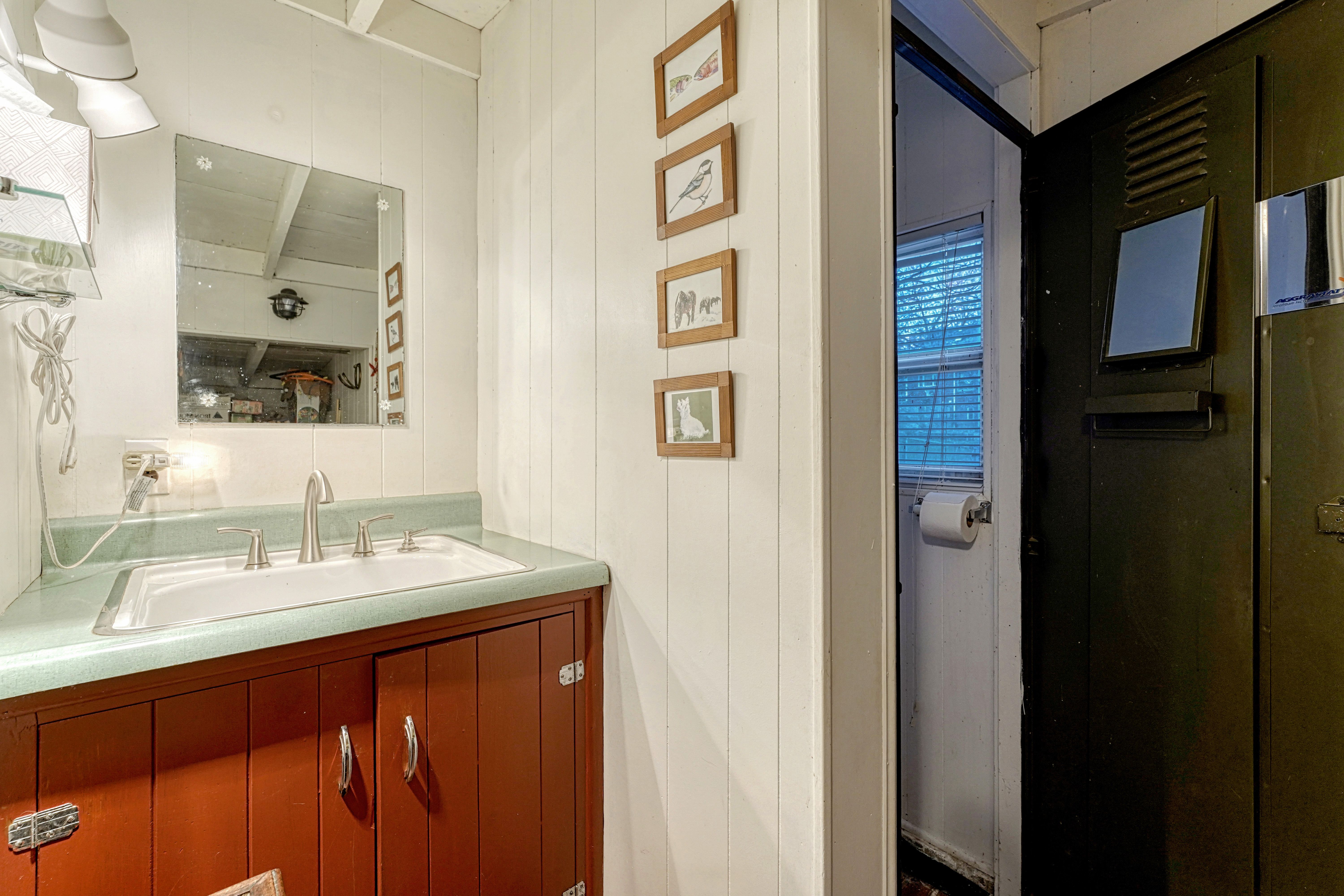  Introducing the Harold Florman House, a Rare and Authentic 1939 Pueblo Revival - 物件實景