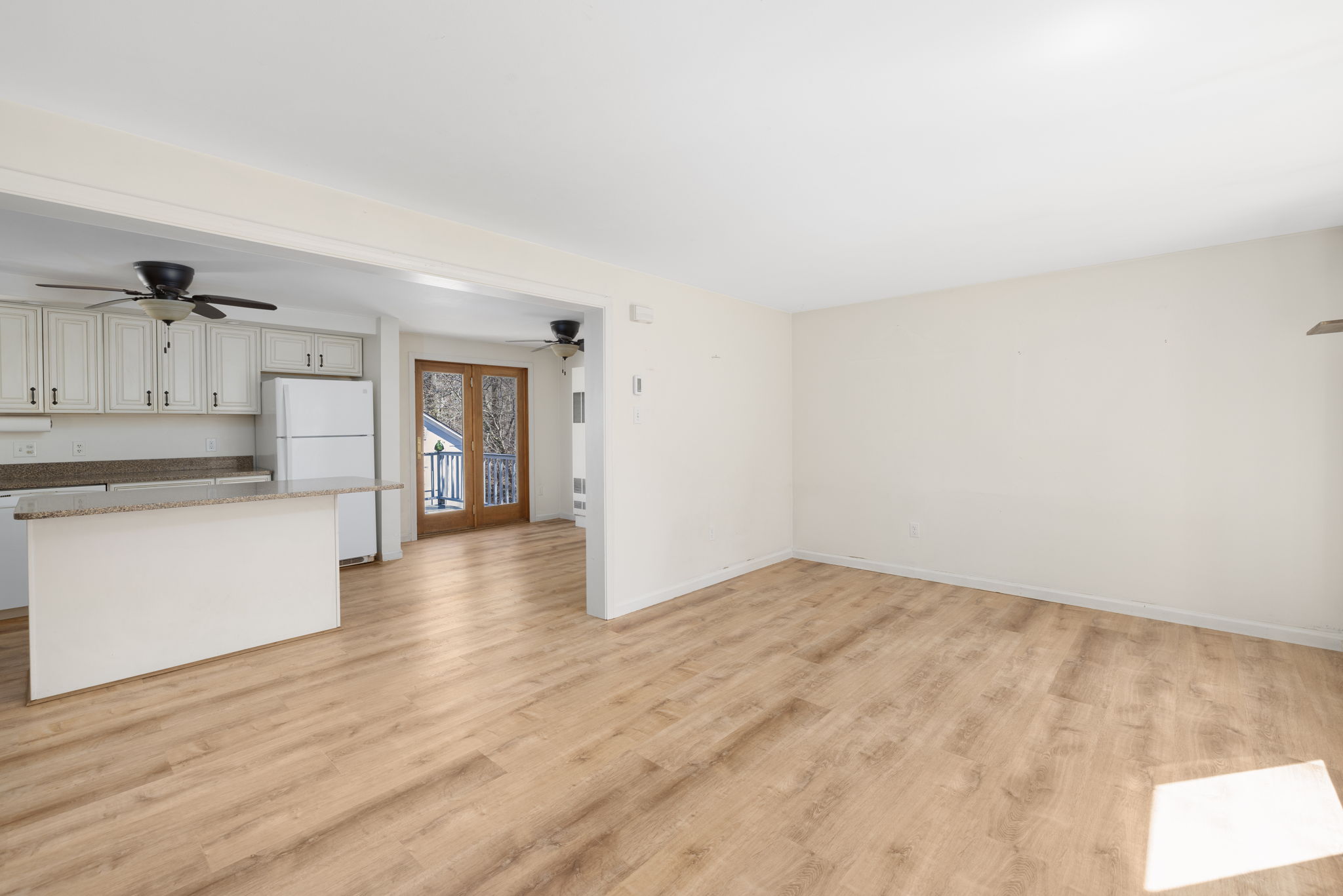  28 Bow And Arrow Trail S, South Kingstown, RI, 02879 - 物件實景