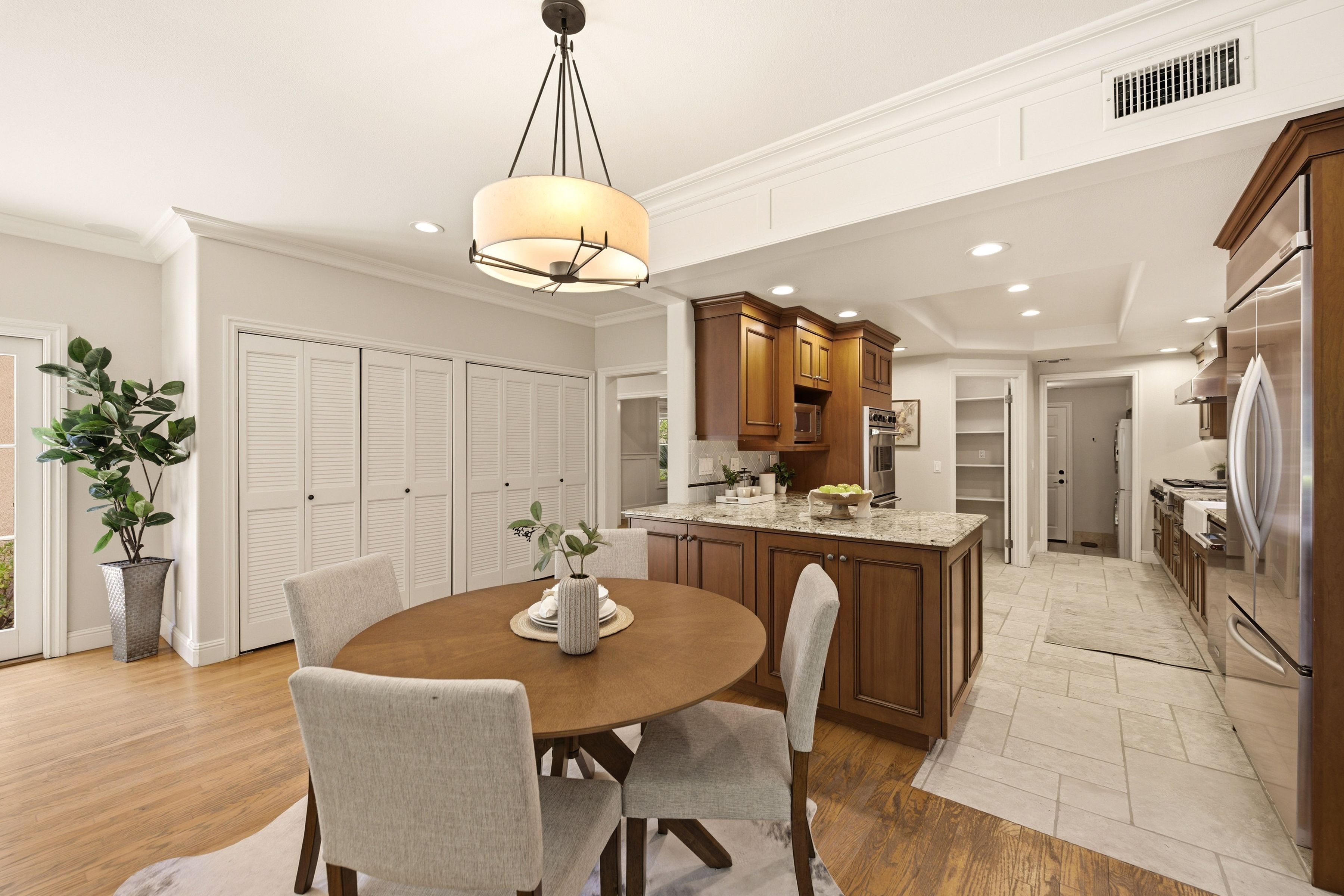  8 Faculty Court, Thousand Oaks - 物件實景