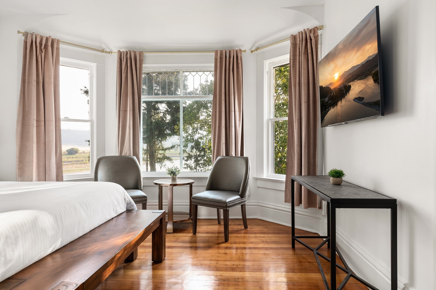  Historic Home with Stunning Views - 物件實景