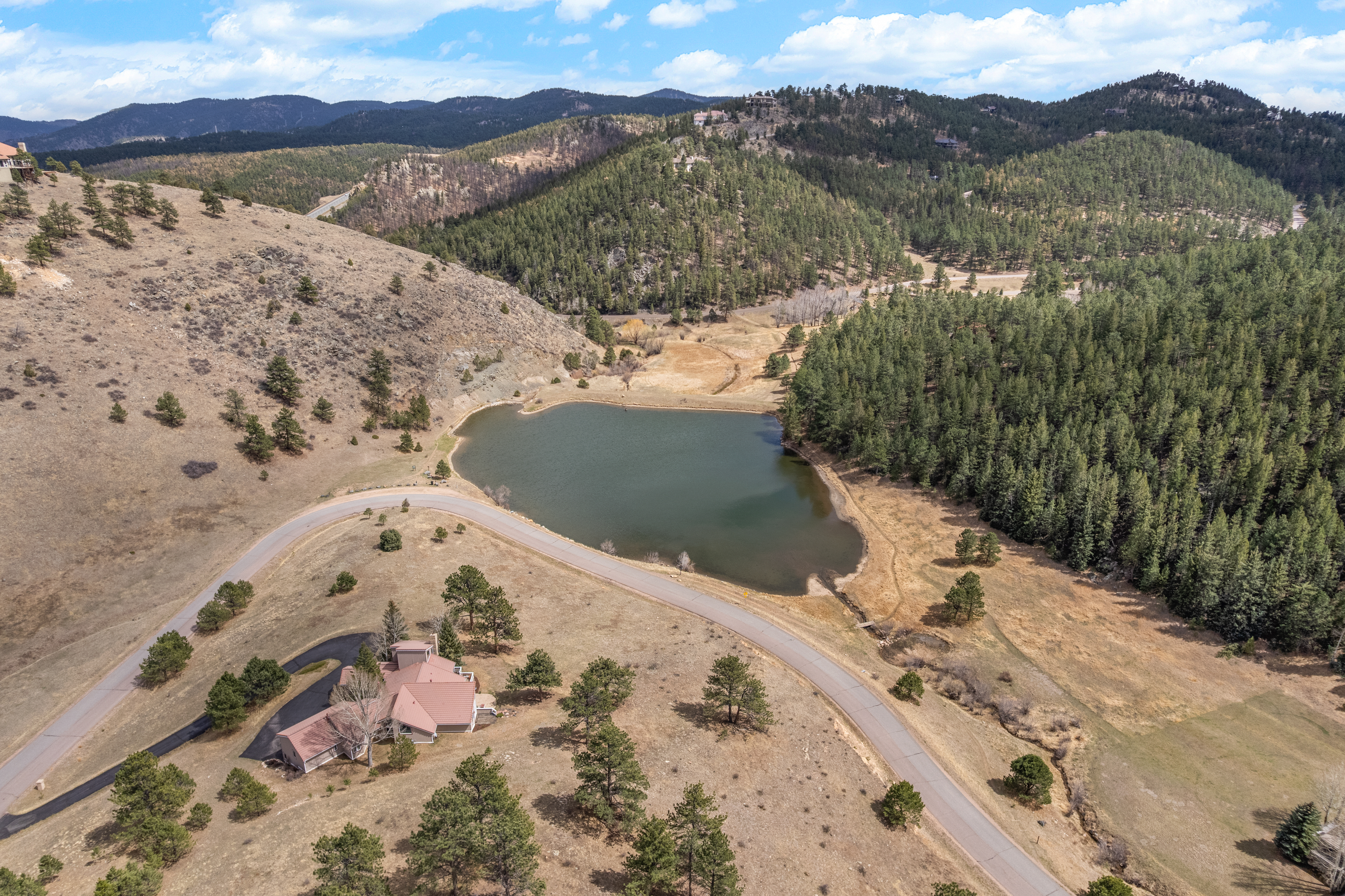  Exceptional Mountain Estate - 物件實景