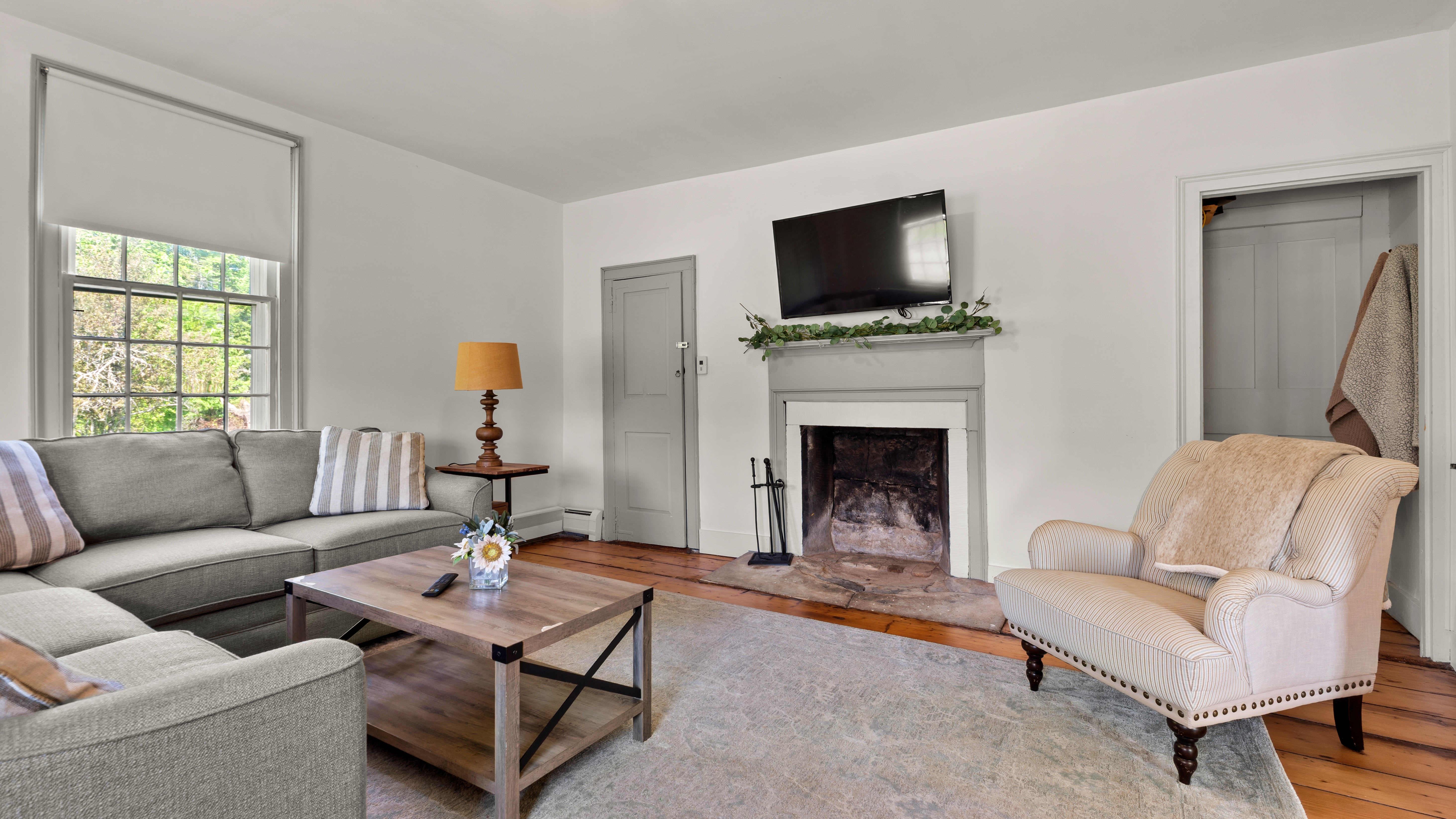  Historic Restored Berkshire Farmhouse on 3 Acres - 物件實景