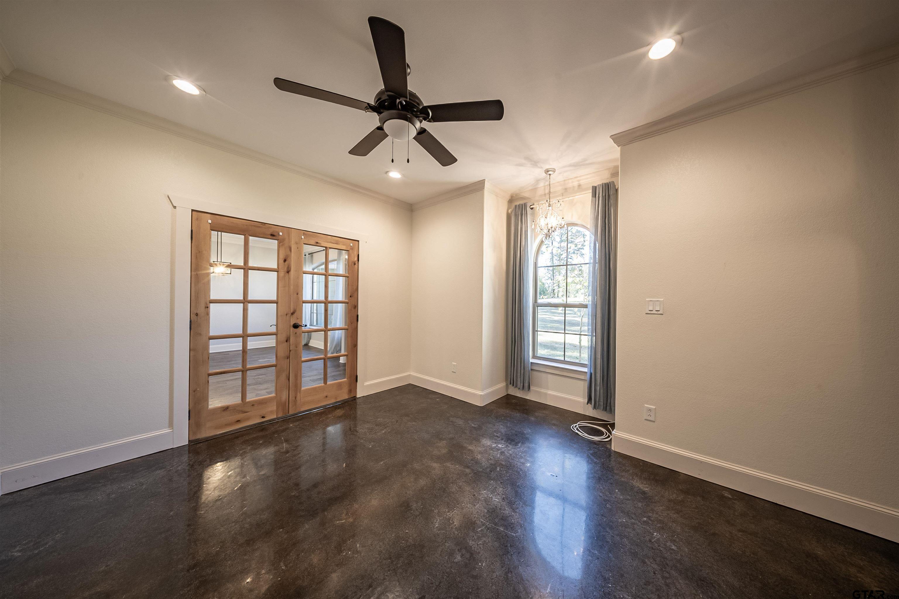 Lindale, Texas, 75771, United States, 4 Bedrooms Bedrooms, ,4 BathroomsBathrooms,Residential,For Sale,1992083