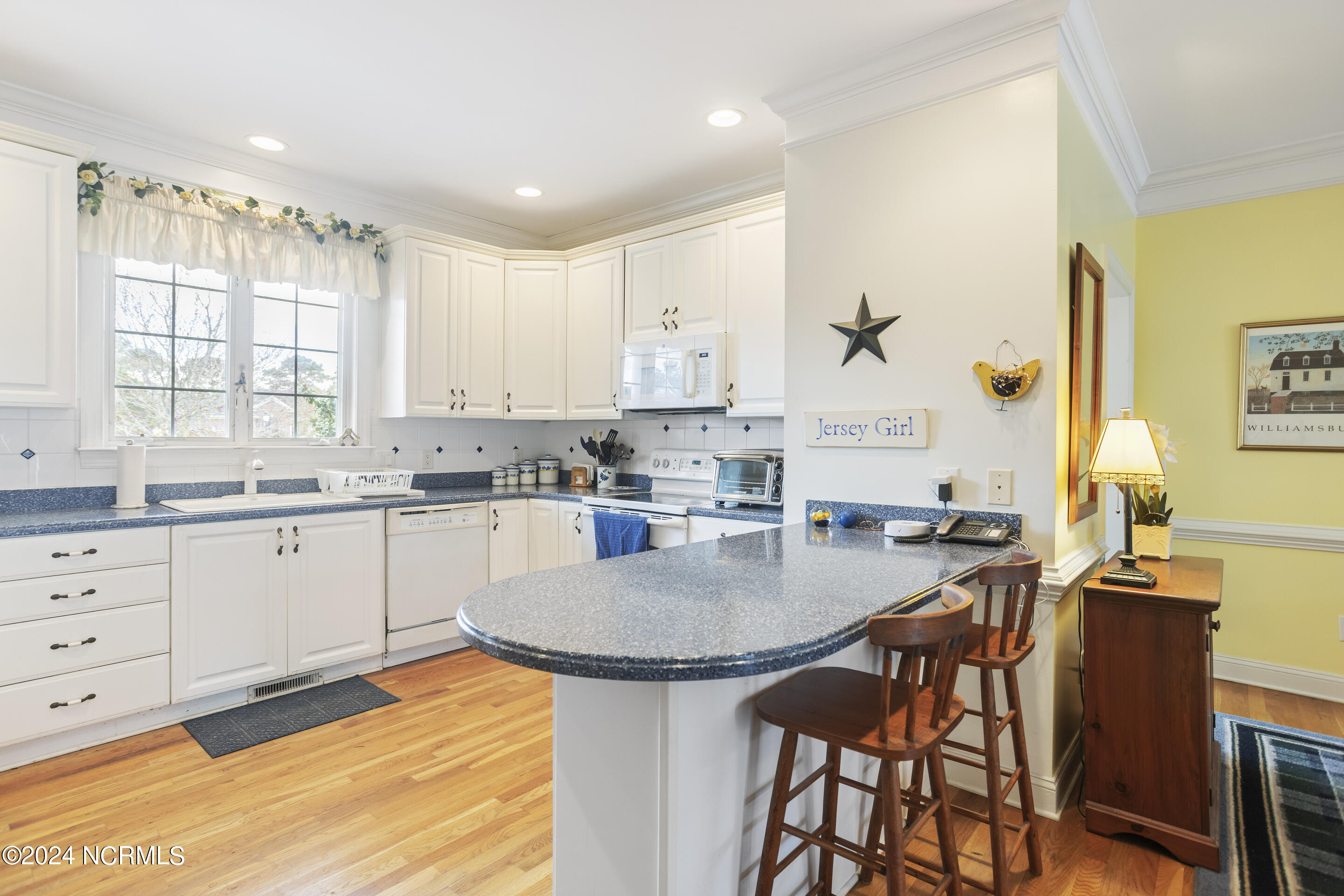 Southport, North Carolina, 28461, United States, 3 Bedrooms Bedrooms, ,5 BathroomsBathrooms,Residential,For Sale,1827148