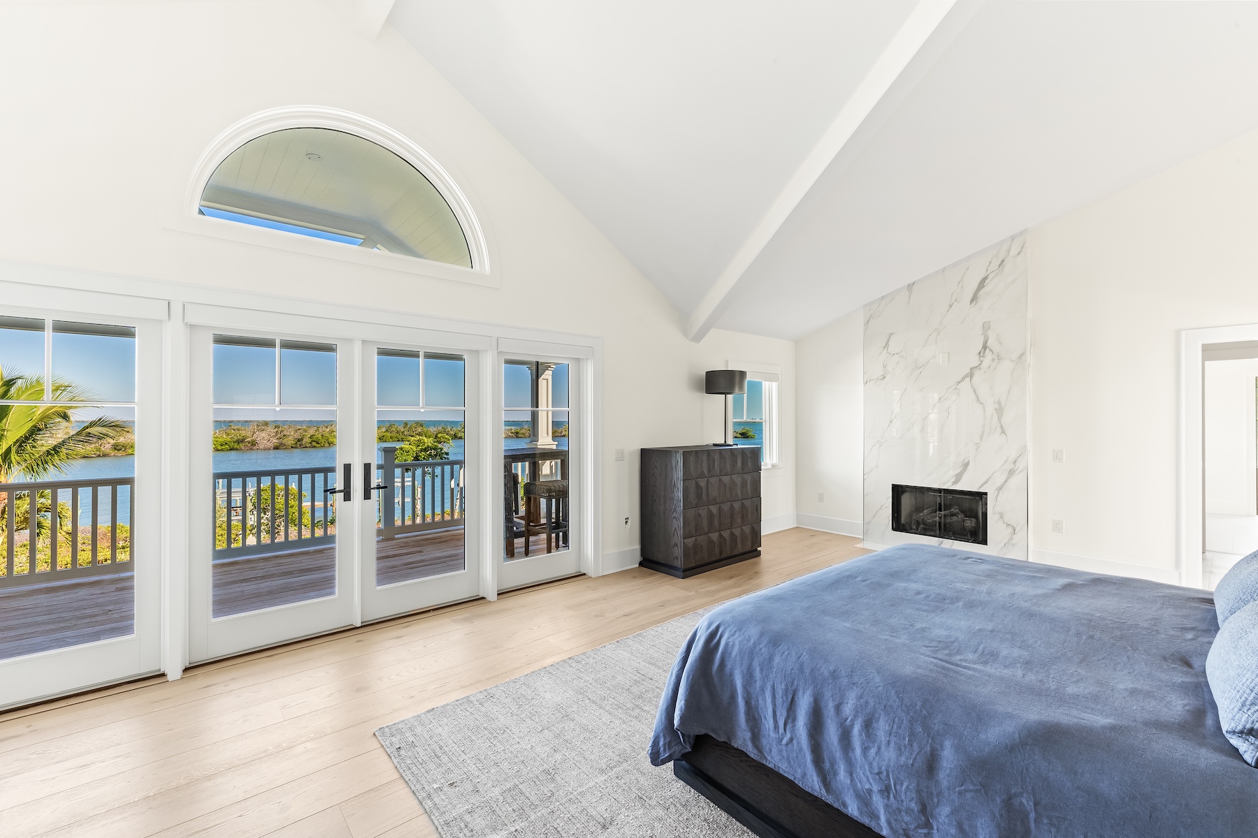  4070 Loomis Avenue - 物件實景