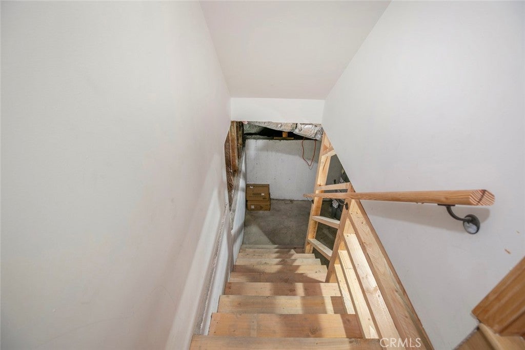 Los Angeles, California, 90027, United States, 4 Bedrooms Bedrooms, ,3 BathroomsBathrooms,Residential,For Sale,1942315