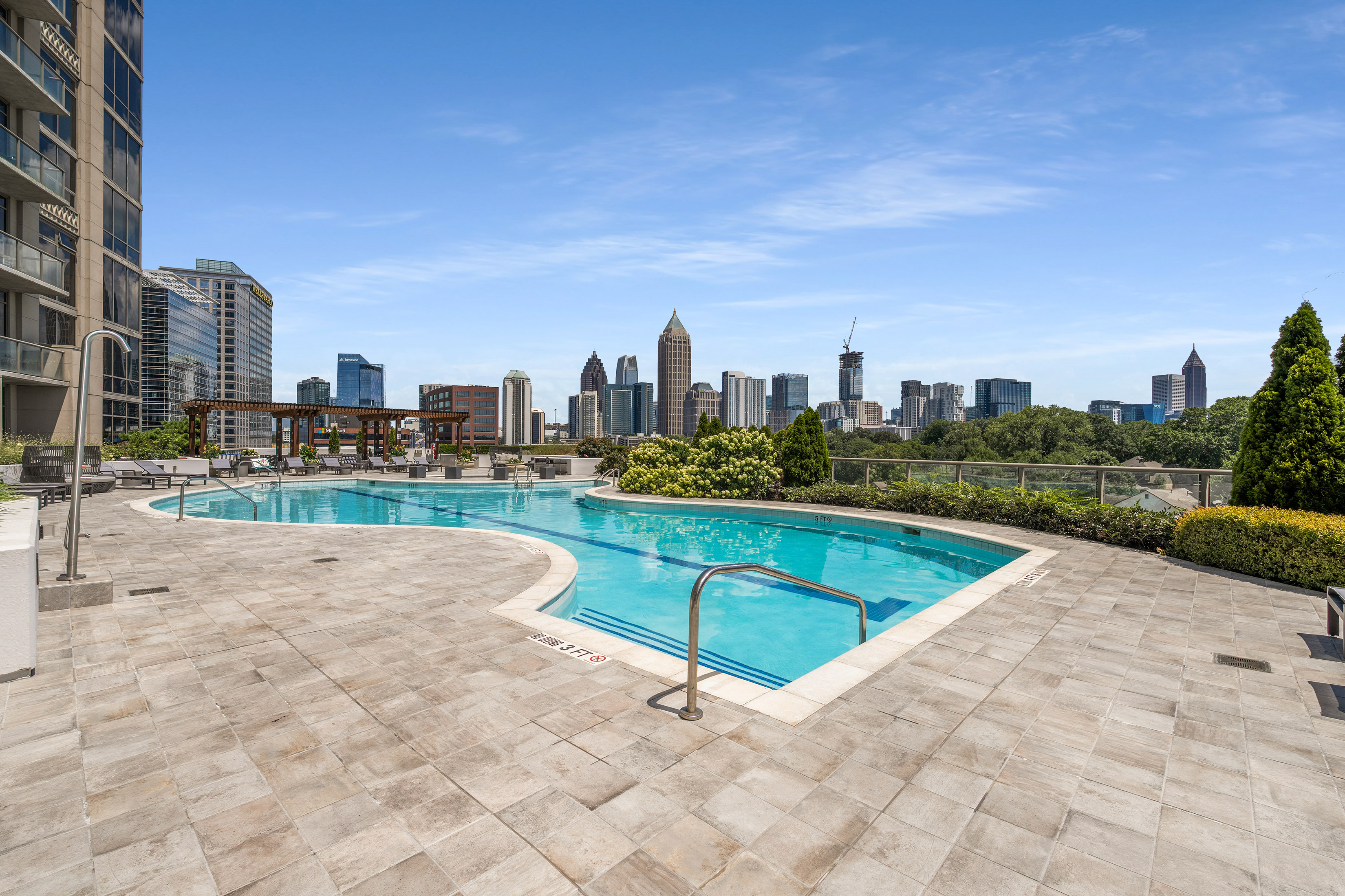  Luxurious Upgraded Three Bedroom Condo with Resort-style Amenities - 物件實景
