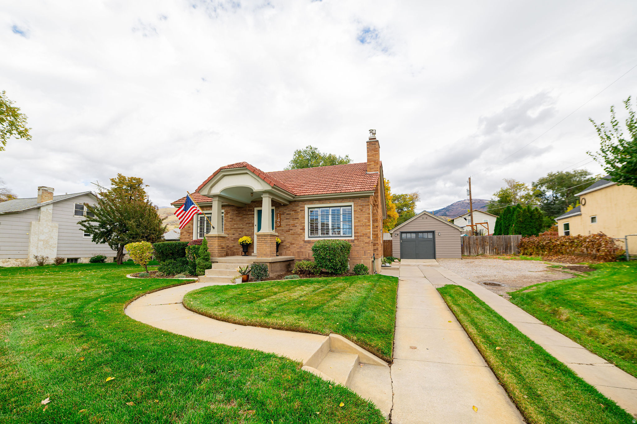 Bountiful, Utah, 84010, United States, 3 Bedrooms Bedrooms, ,2 BathroomsBathrooms,Residential,For Sale,1985173