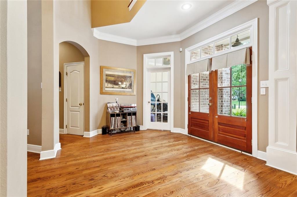 Mandeville, Louisiana, 70448, United States, 5 Bedrooms Bedrooms, ,4 BathroomsBathrooms,Residential,For Sale,1826456
