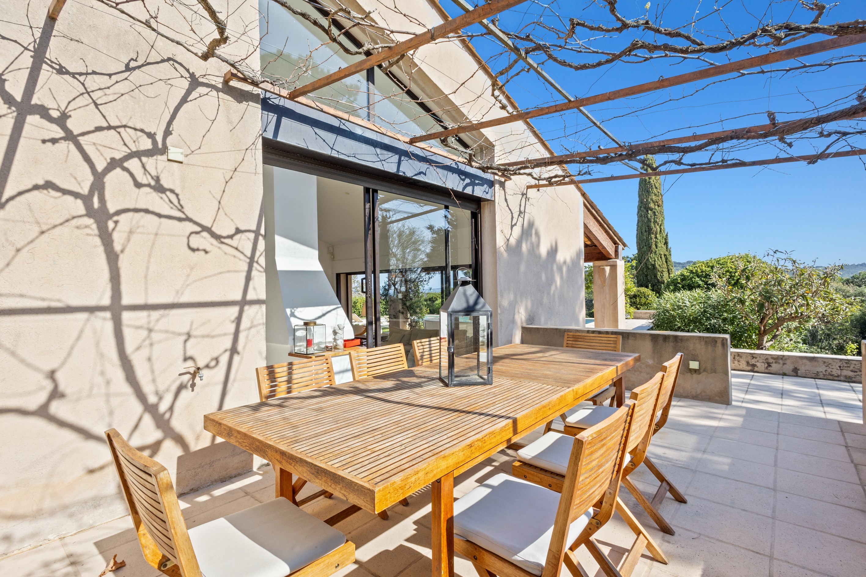  Charming sea view villa for sale in Ramatuelle within walking distance of the b… - 物件實景