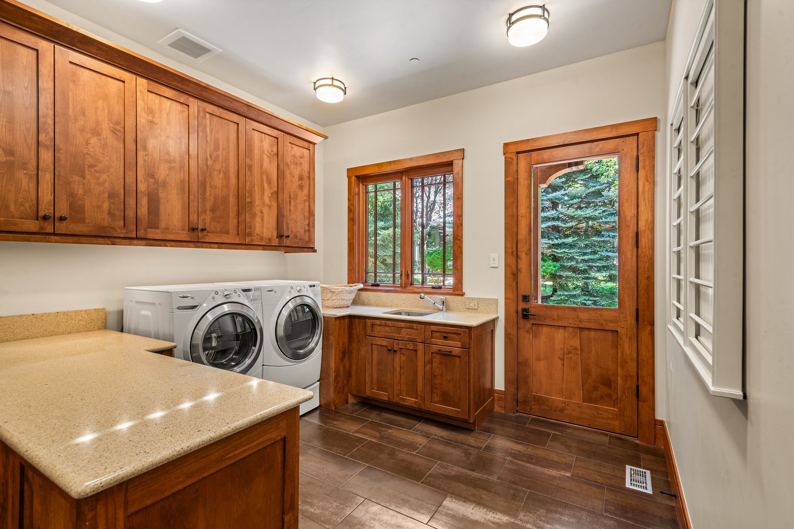  Introducing Aspen Glen