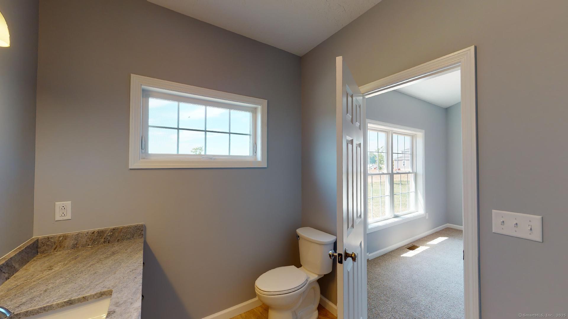 Windsor, Connecticut, 06095, United States, 3 Bedrooms Bedrooms, ,2 BathroomsBathrooms,Residential,For Sale,1939906