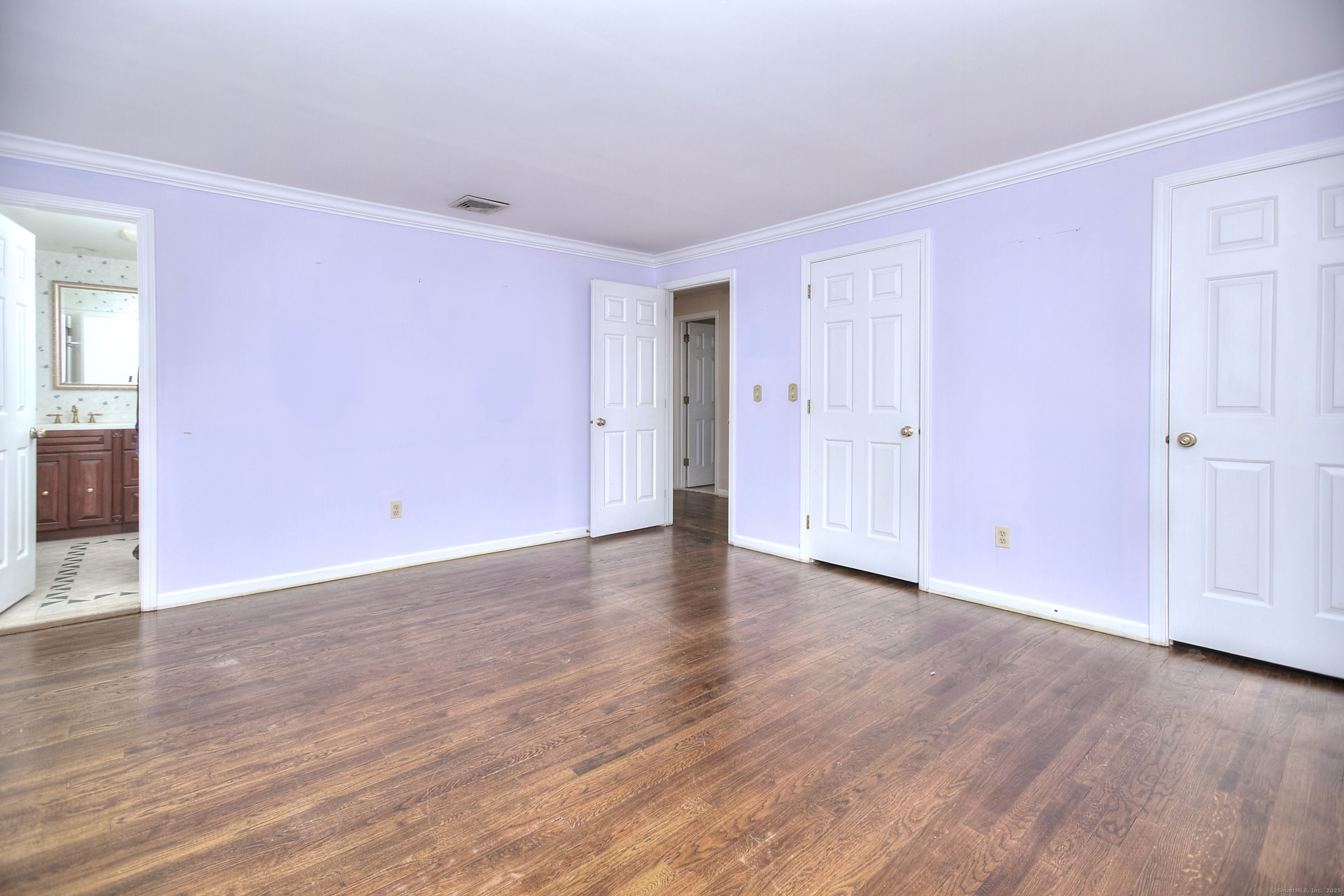 Westport, Connecticut, 06880, United States, 4 Bedrooms Bedrooms, ,3 BathroomsBathrooms,Residential,For Sale,1987489