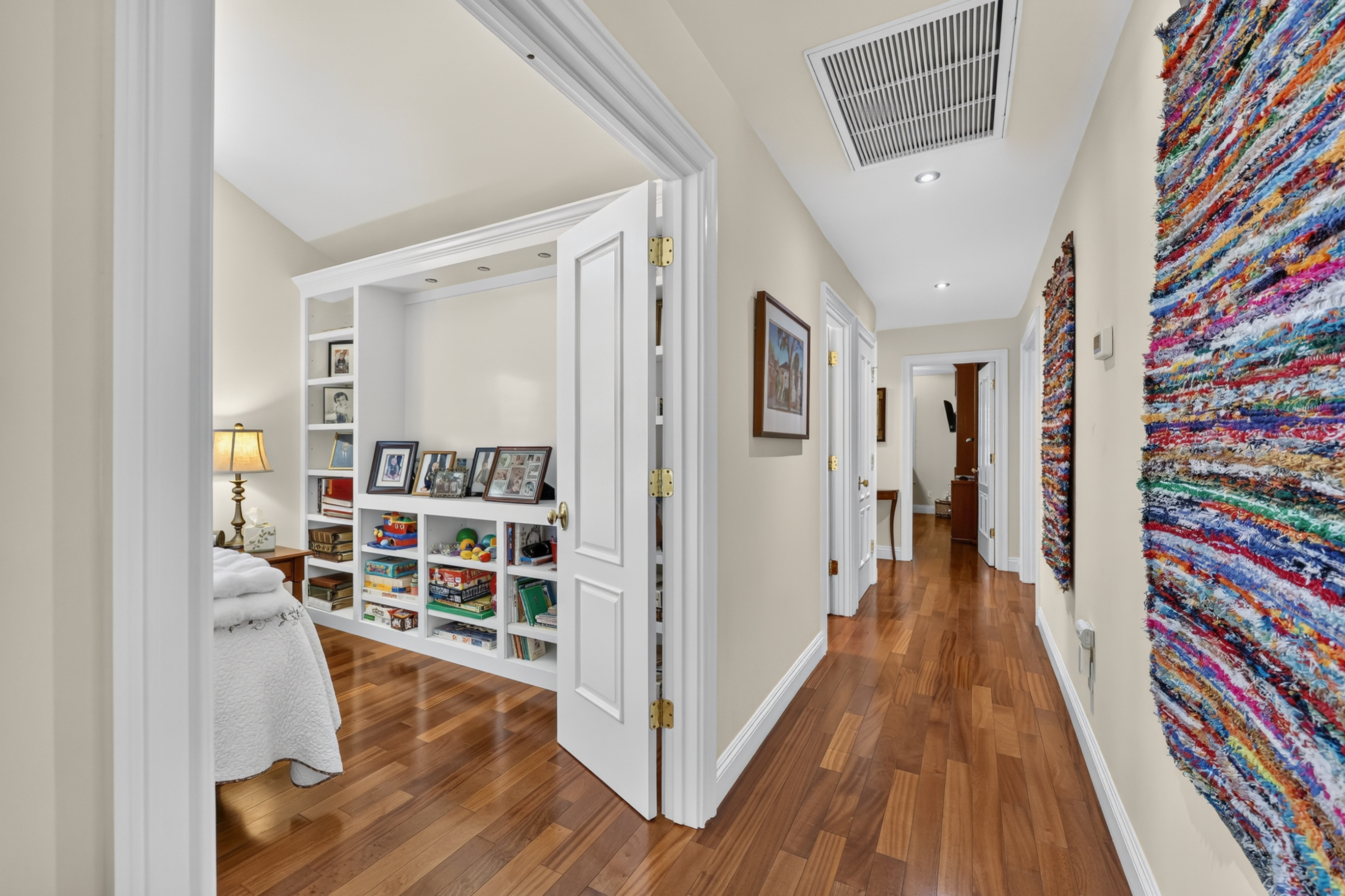 1073 Harrington Way, Carmichael, CA 95608 - 物件實景