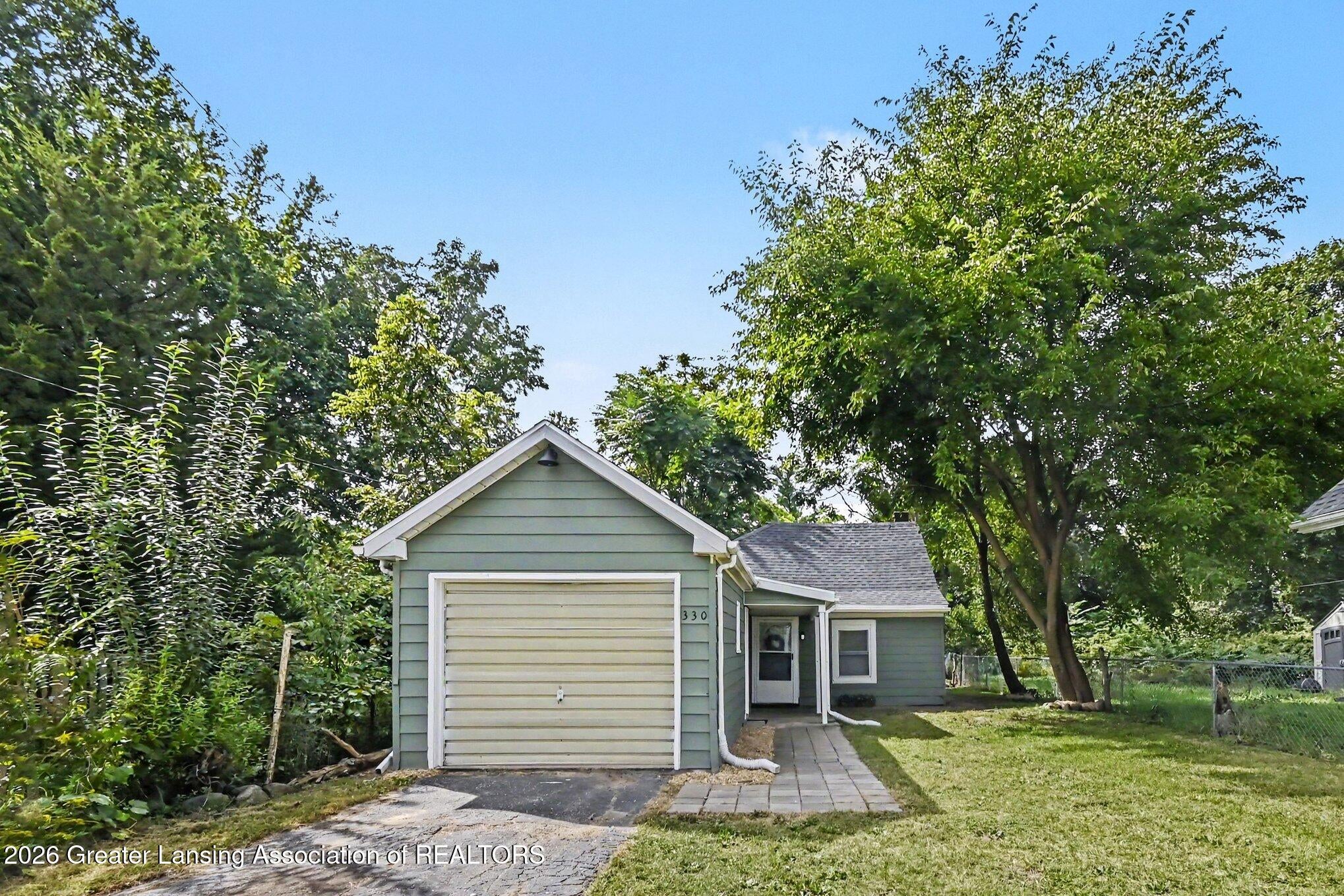 Rosemary St, Lansing, MI 48917