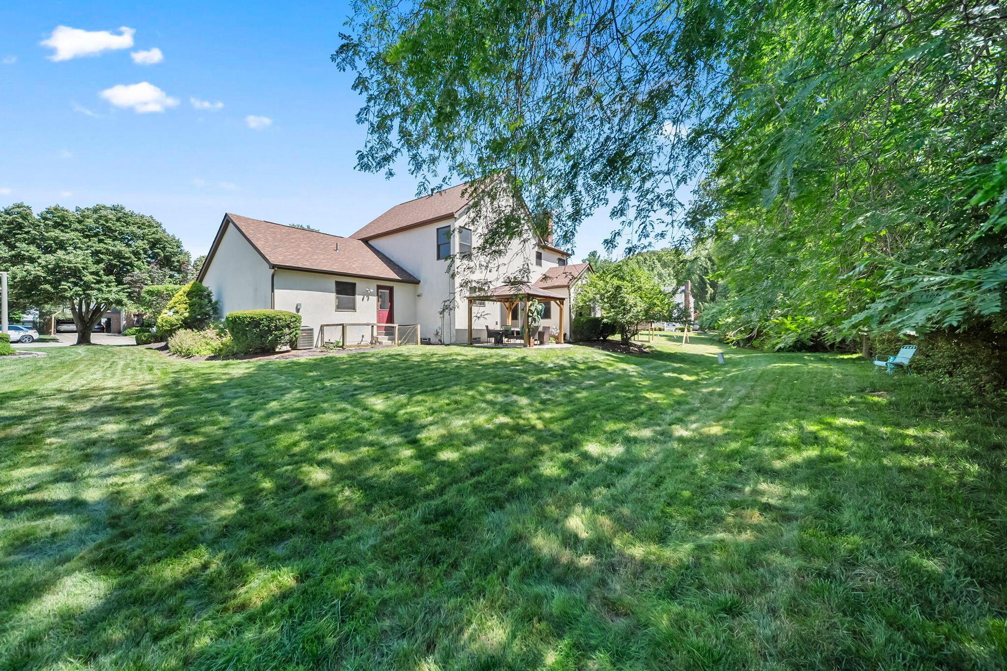 Dublin, Ohio, 43017, United States, 4 Bedrooms Bedrooms, ,4 BathroomsBathrooms,Residential,For Sale,1883217