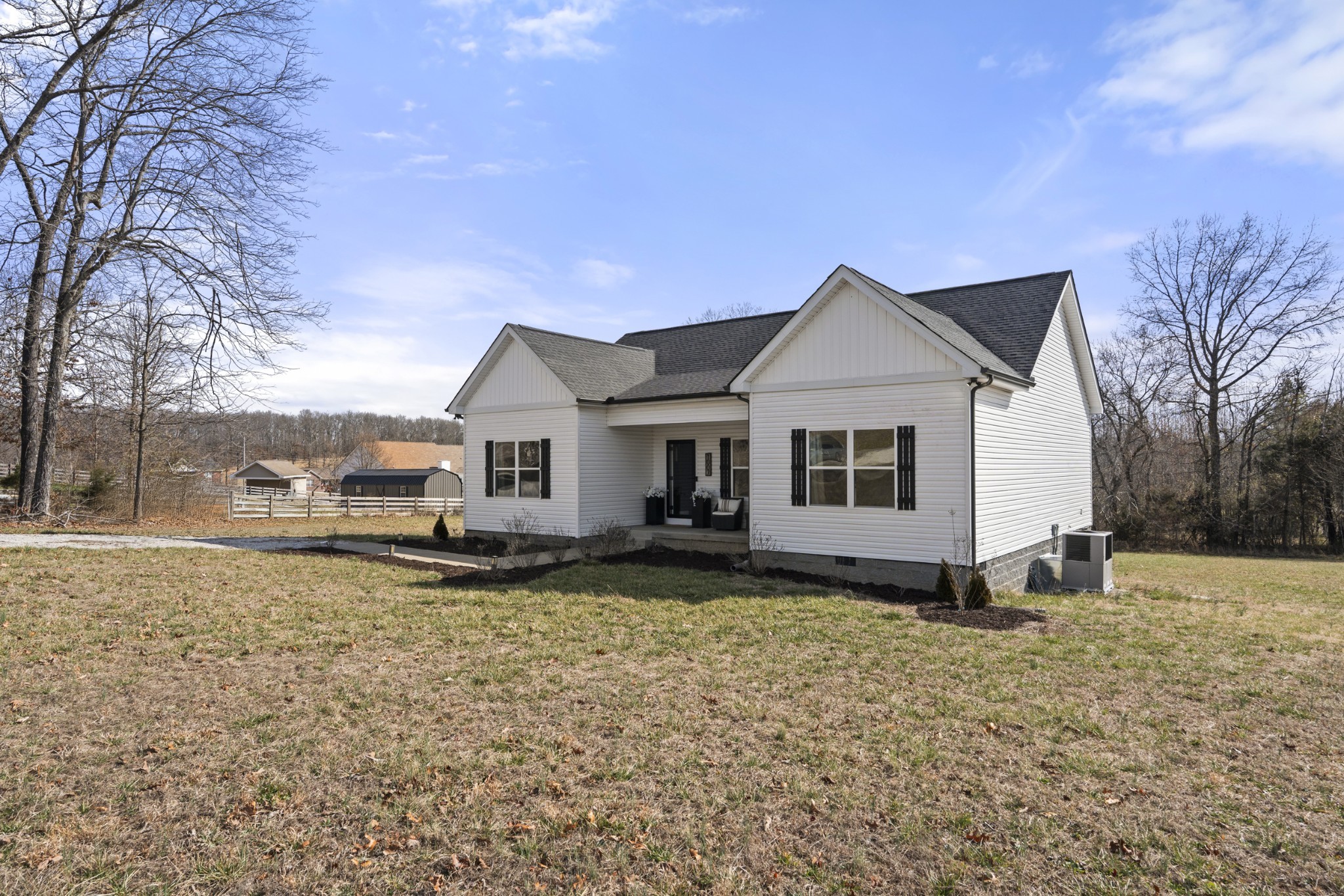  1007 Edgewood Dr, Dickson, TN, 37055 - 物件實景