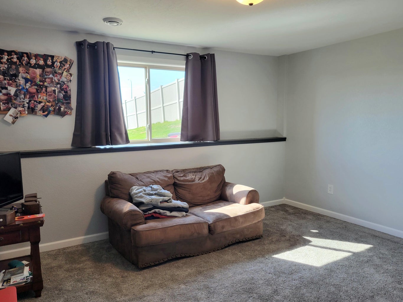 Aberdeen, South Dakota, 57401, United States, 5 Bedrooms Bedrooms, ,4 BathroomsBathrooms,Residential,For Sale,1931834