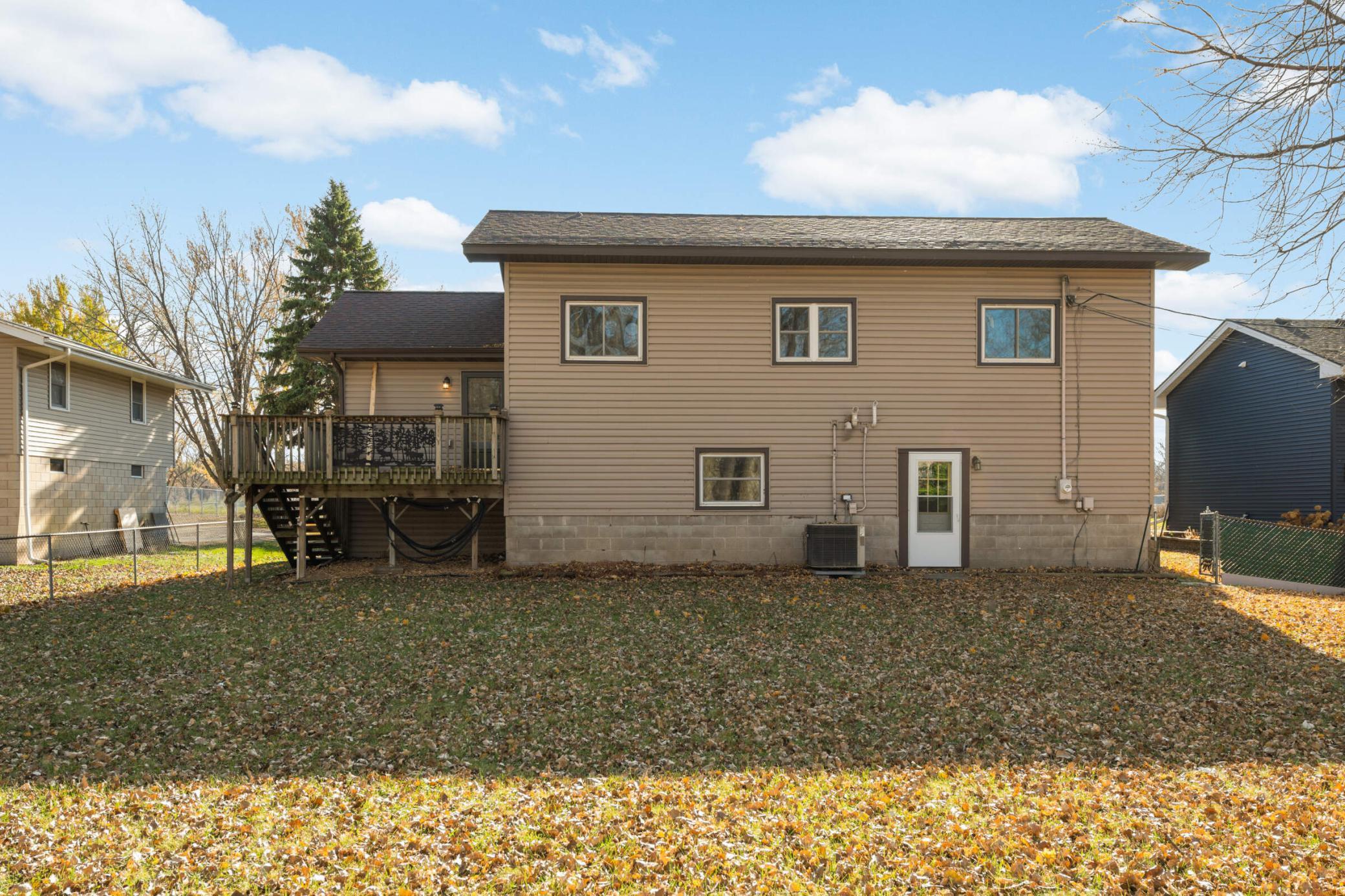 Vadnais Heights, Minnesota, 55127, United States, 4 Bedrooms Bedrooms, ,2 BathroomsBathrooms,Residential,For Sale,1993566