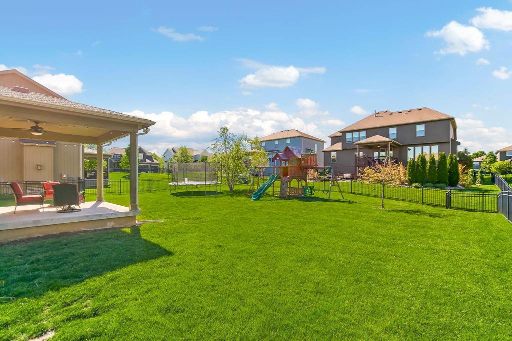 21207 W 45th Place, Shawnee, Kansas, 66218, United States, 5 Bedrooms Bedrooms, ,5 BathroomsBathrooms,Residential,For Sale,21207 W 45th Place,1626058