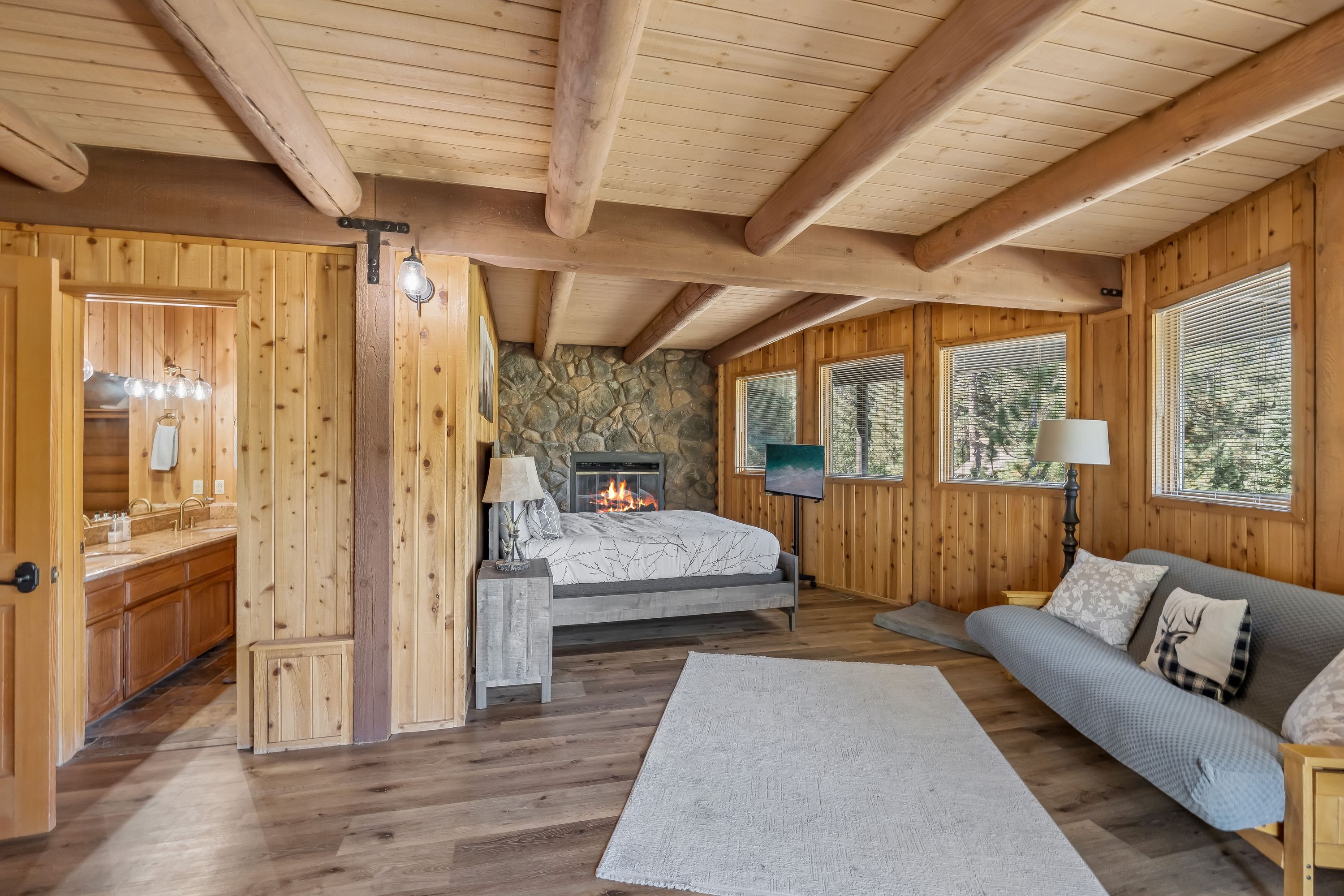  38595 Talbot Drive, Big Bear Lake, CA 92315 - 物件實景