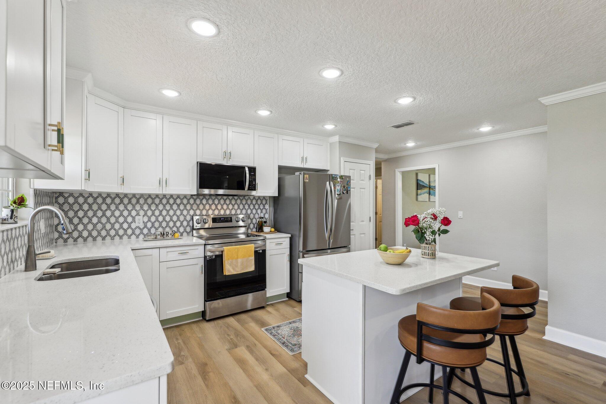 Jacksonville, Florida, 32256, United States, 4 Bedrooms Bedrooms, ,3 BathroomsBathrooms,Residential,For Sale,1911495
