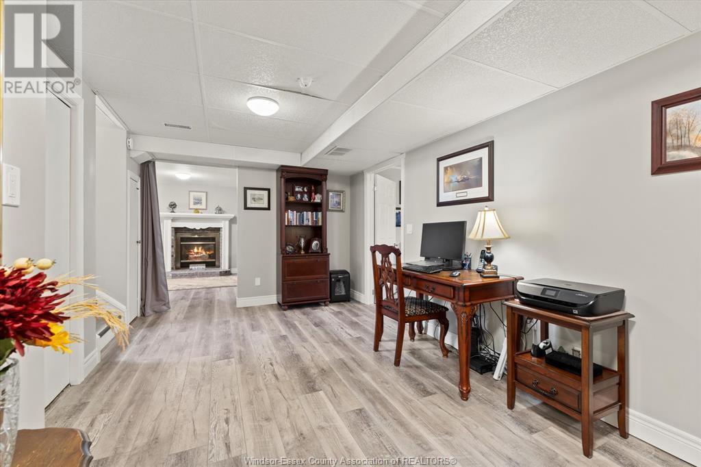 TILBURY, Ontario, N0P 2L0, CA, 3 Bedrooms Bedrooms, ,1 BathroomBathrooms,Residential,For Sale,1916893