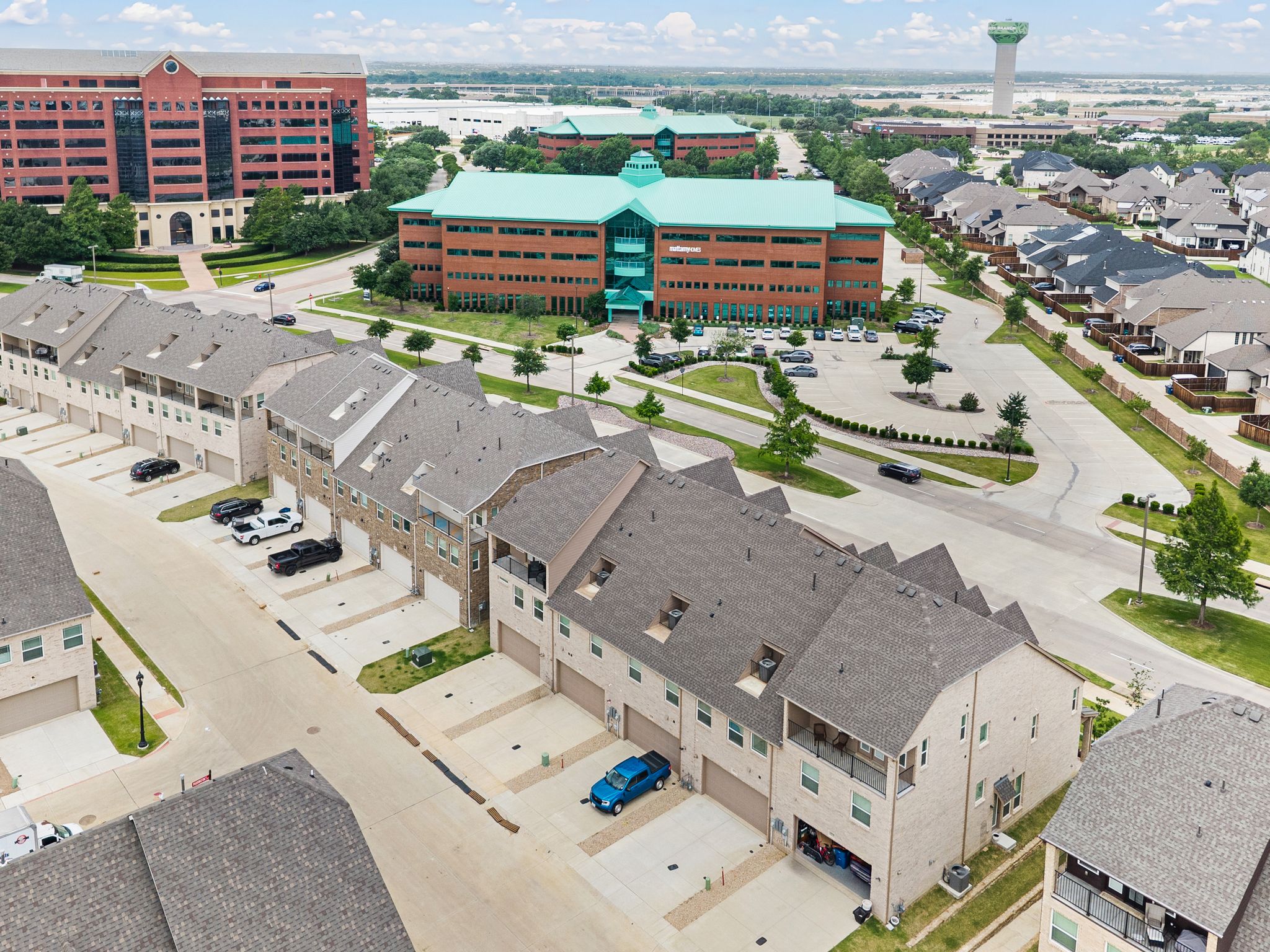  Modern Luxury Meets Effortless Living at The Abbey At Mercer Crossing - 物件實景