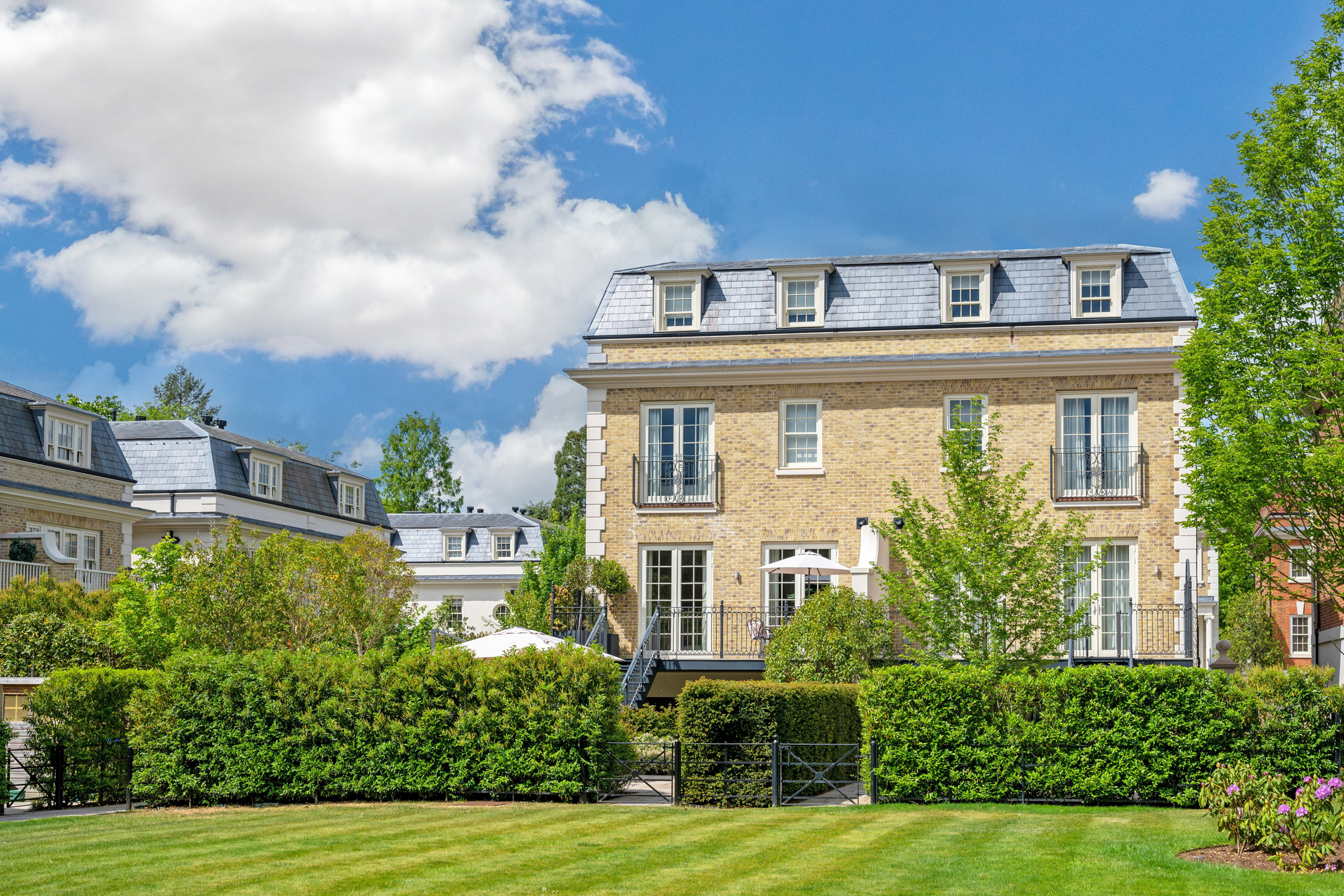  A Four-Bedroom House in the Prestigious Magna Carta Park - 物件實景