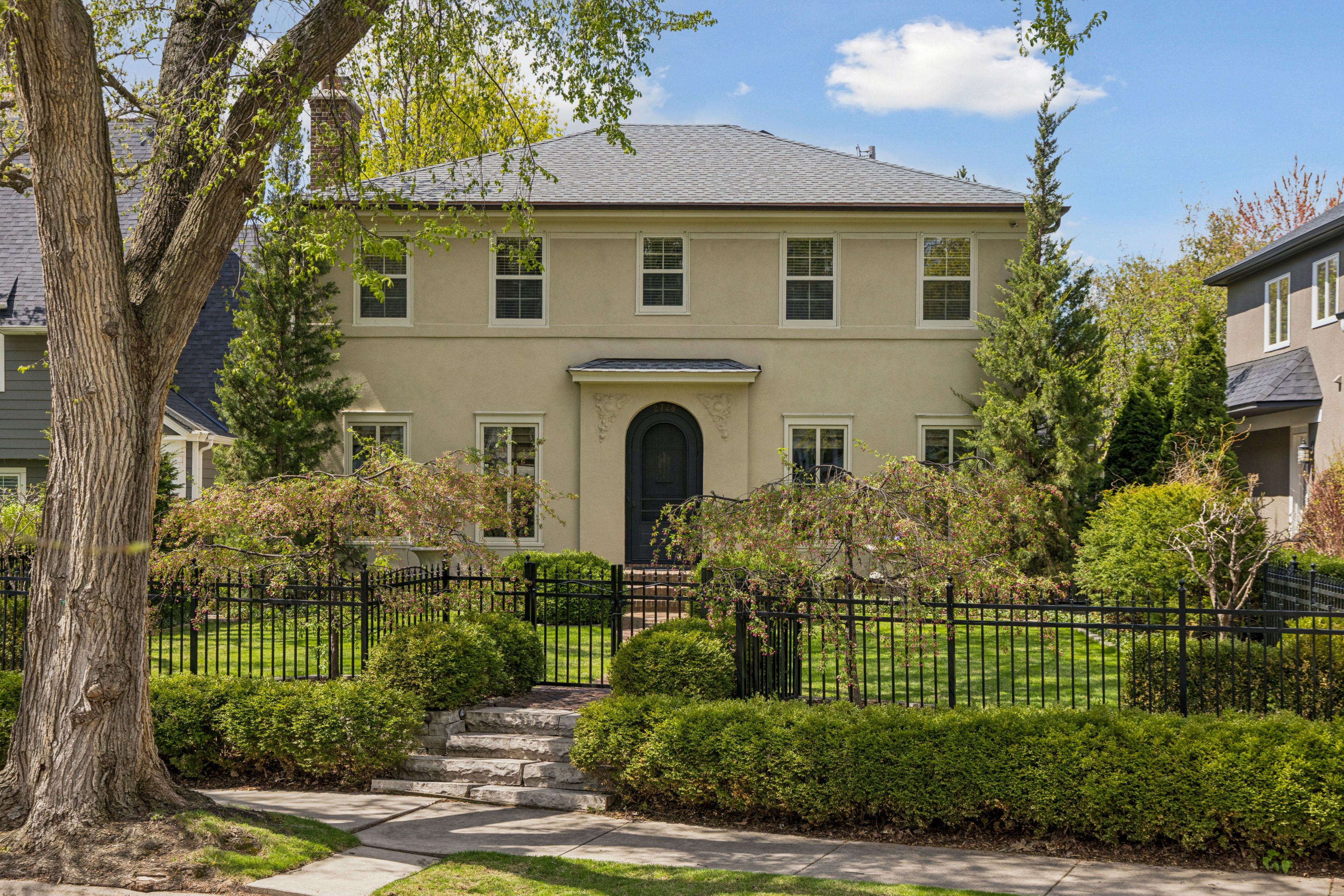  Architectural Elegance in Prestigious Kenwood - 物件實景