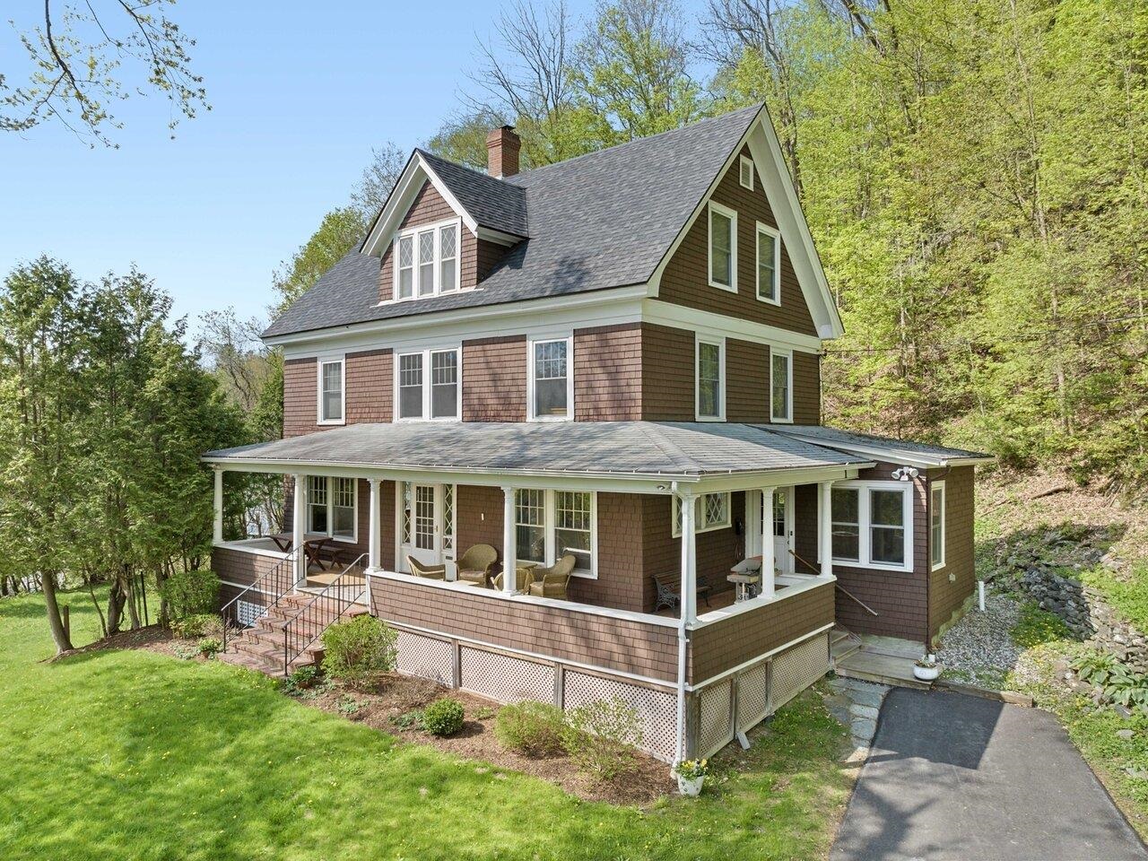 Montpelier, Vermont, 05602, United States, 5 Bedrooms Bedrooms, ,3 BathroomsBathrooms,Residential,For Sale,1821118