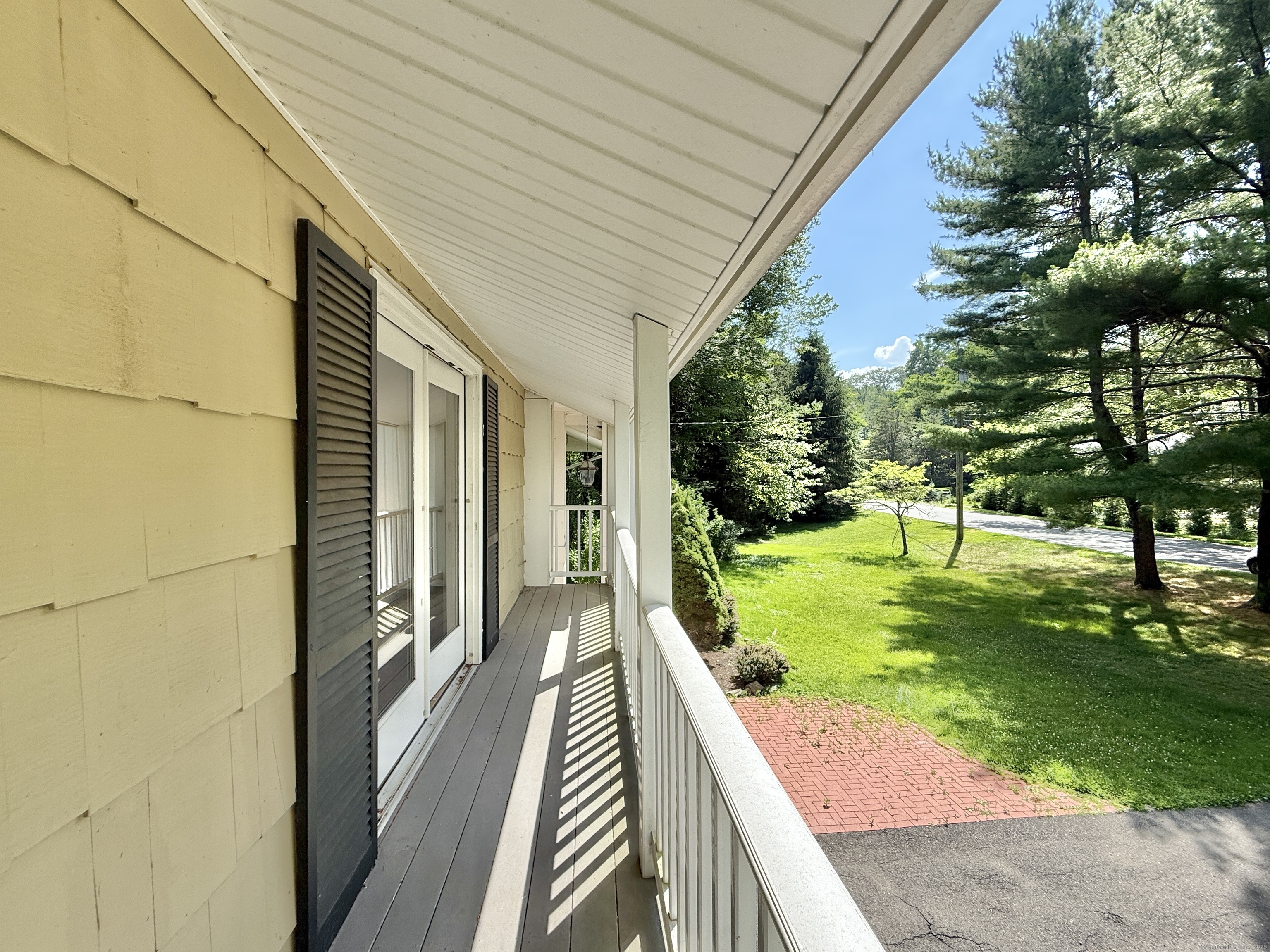 Redding, Connecticut, 06896, United States, 4 Bedrooms Bedrooms, ,2 BathroomsBathrooms,Residential,For Sale,1838062