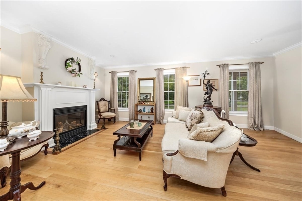 Hanover, Massachusetts, 02339, United States, 5 Bedrooms Bedrooms, ,5 BathroomsBathrooms,Residential,For Sale,1940579