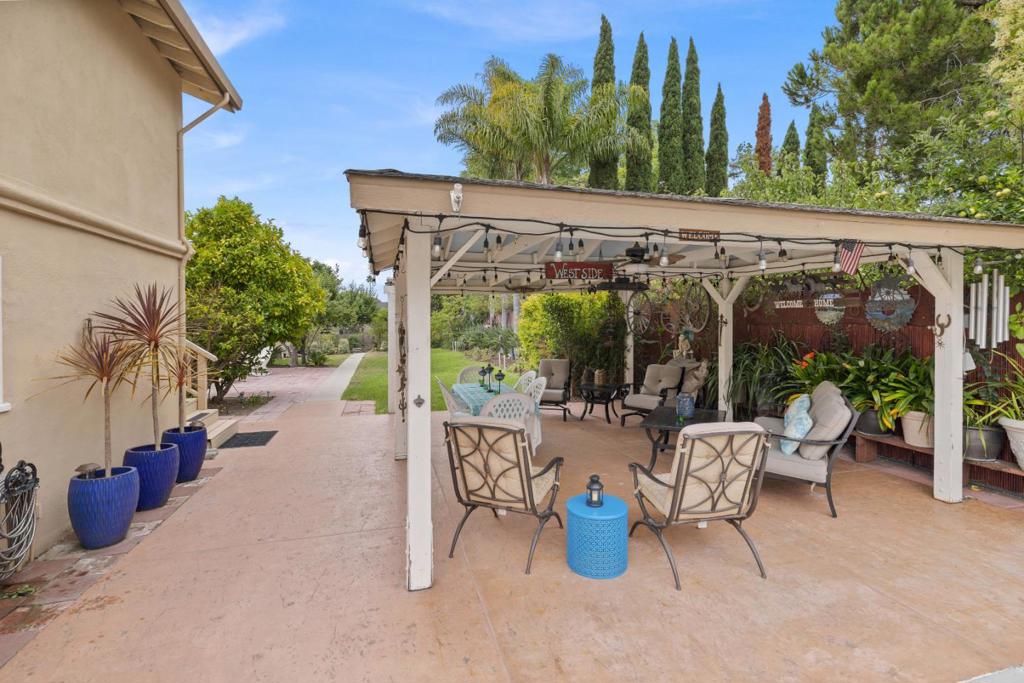 Santa Cruz, California, 95060, United States, 3 Bedrooms Bedrooms, ,3 BathroomsBathrooms,Residential,For Sale,1976527