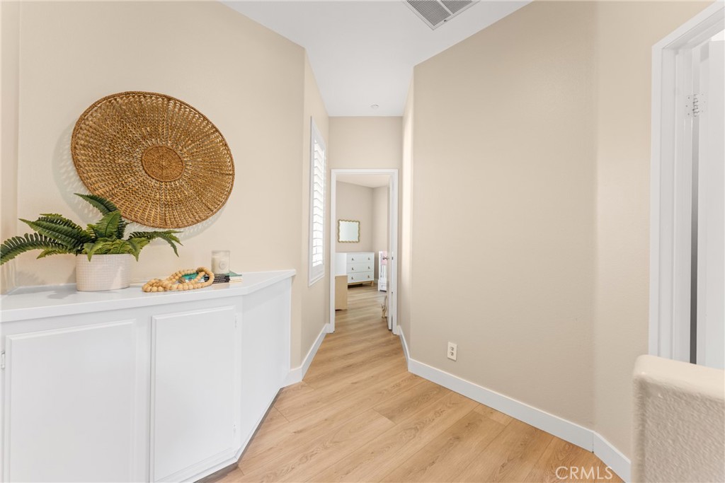 Aliso Viejo, California, 92656, United States, 2 Bedrooms Bedrooms, ,3 BathroomsBathrooms,Residential,For Sale,1989024