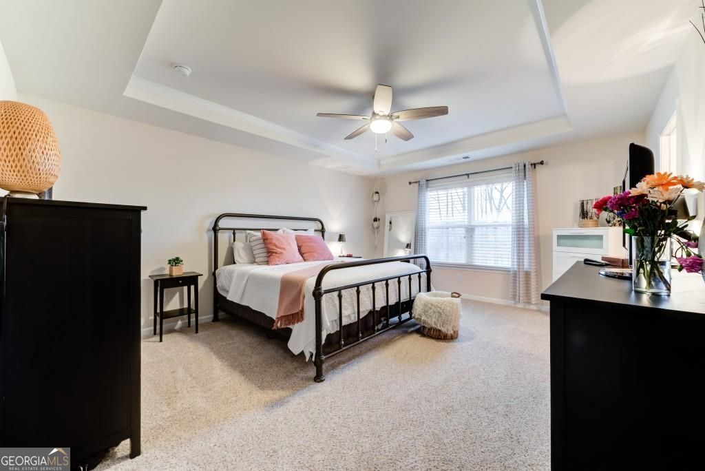 Cumming, Georgia, 30040, United States, 5 Bedrooms Bedrooms, ,5 BathroomsBathrooms,Residential,For Sale,1922351