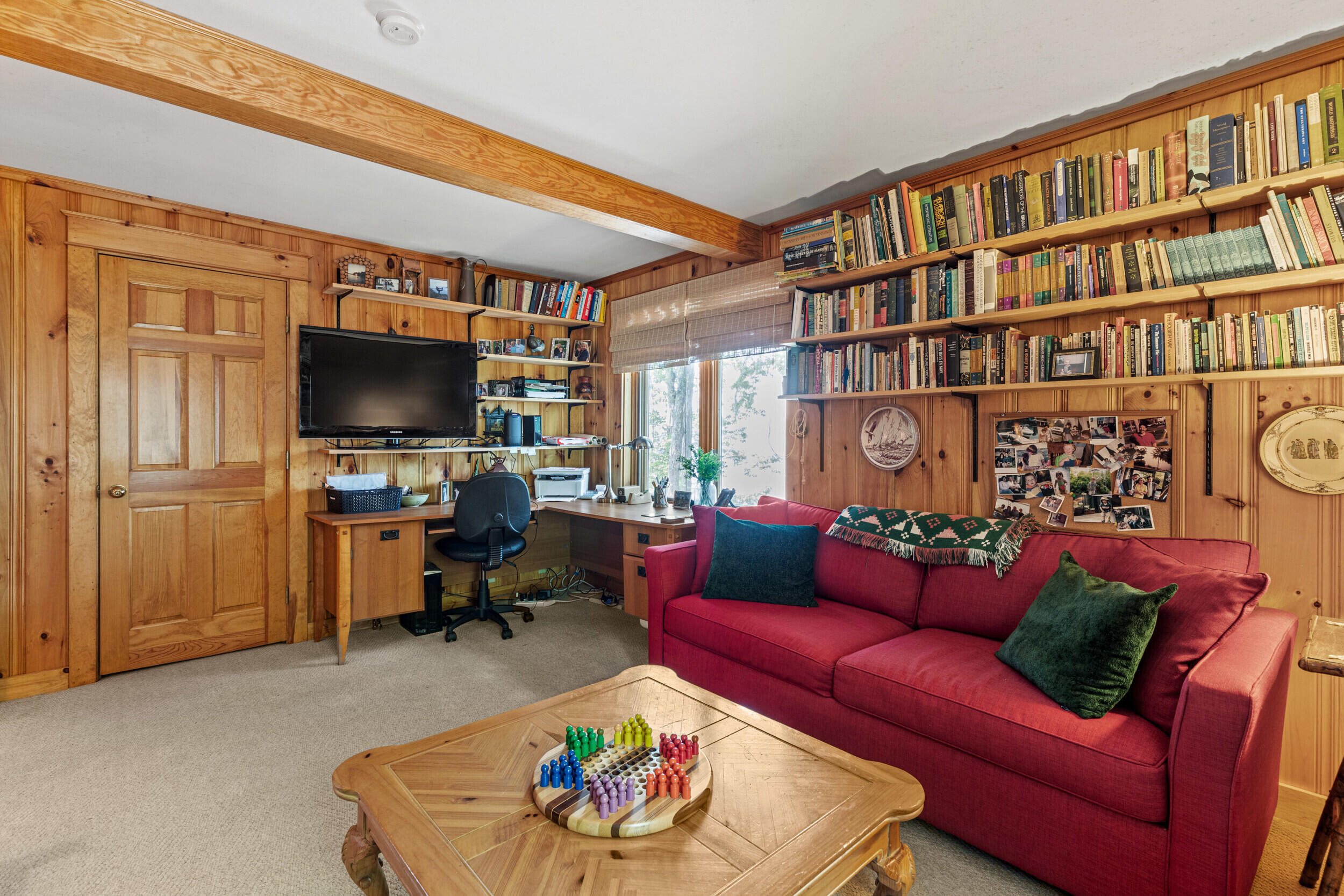 Raymond, Maine, 04071, United States, 4 Bedrooms Bedrooms, ,3 BathroomsBathrooms,Residential,For Sale,1974658