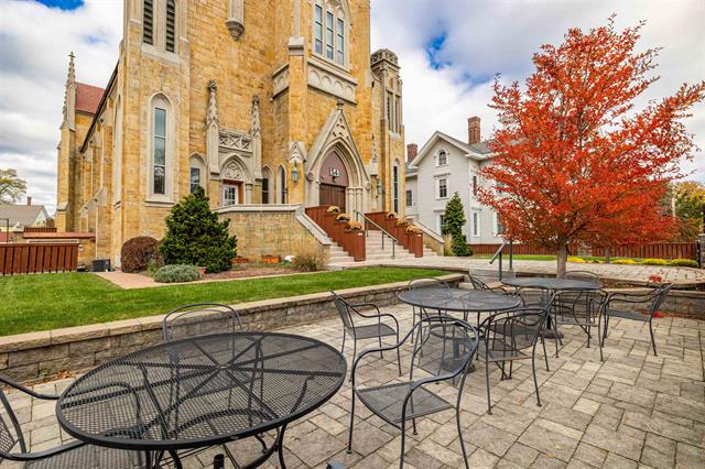 Concord, New Hampshire, 03301, United States, 3 Bedrooms Bedrooms, ,2 BathroomsBathrooms,Residential,For Sale,1986061