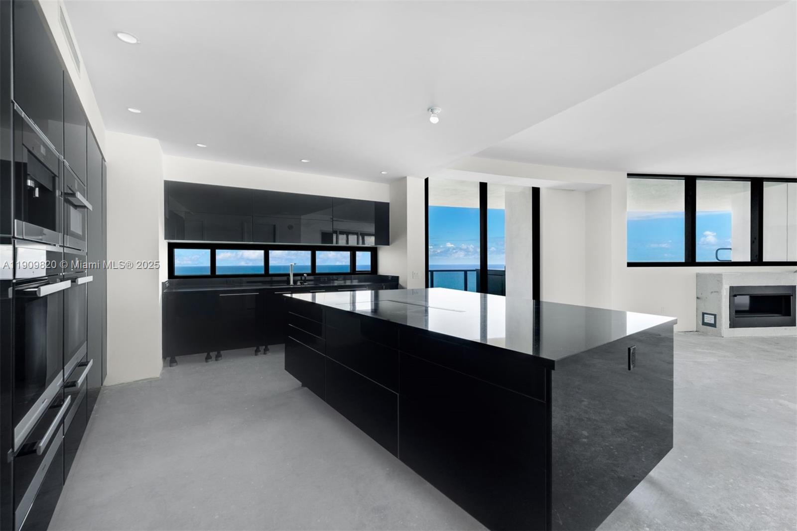 Sunny Isles Beach, Florida, 33160, United States, 4 Bedrooms Bedrooms, ,5 BathroomsBathrooms,Residential,For Sale,1989391