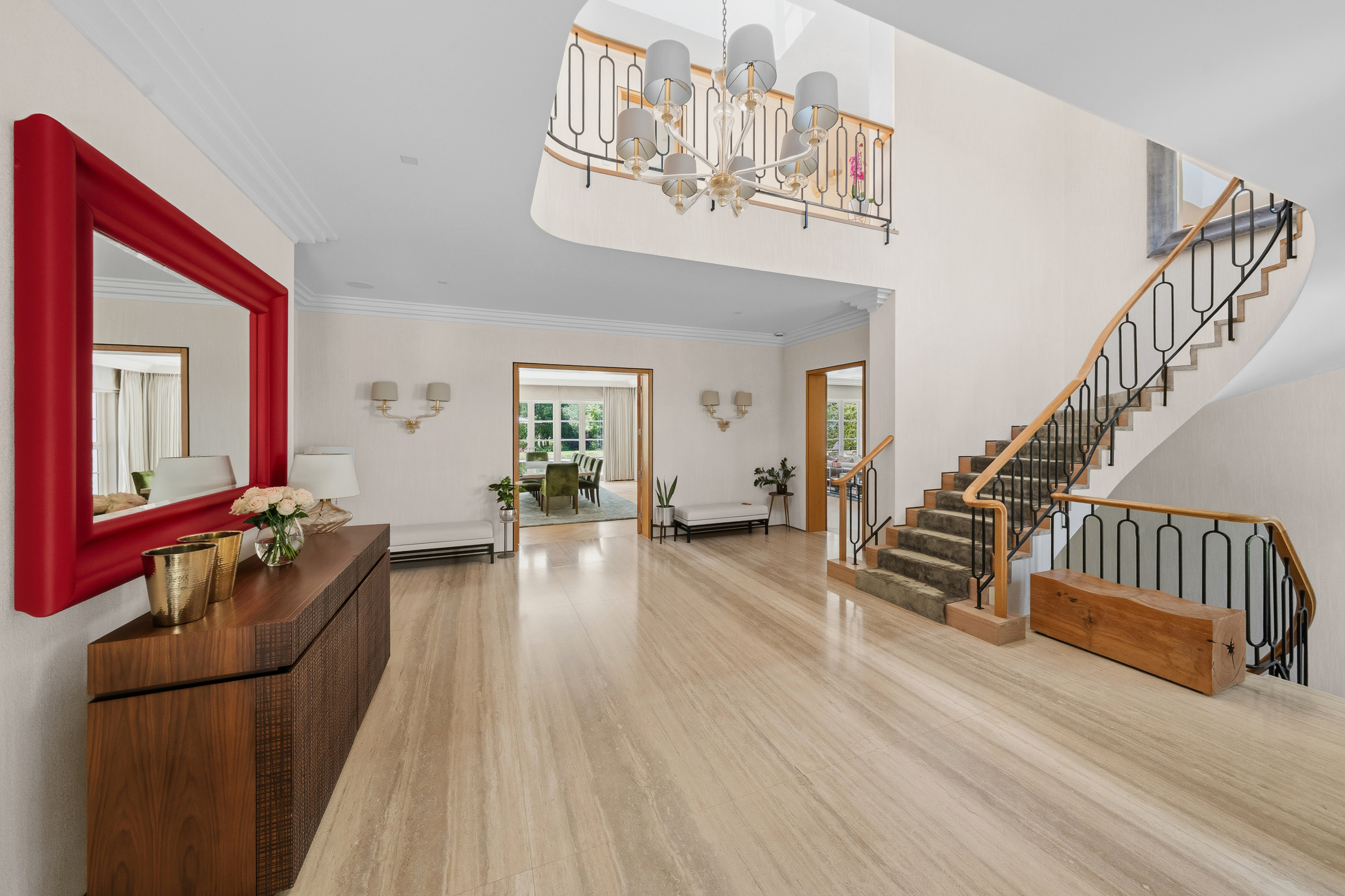  Grand Proportions and Private Gardens on the Wentworth Estate - 物件實景