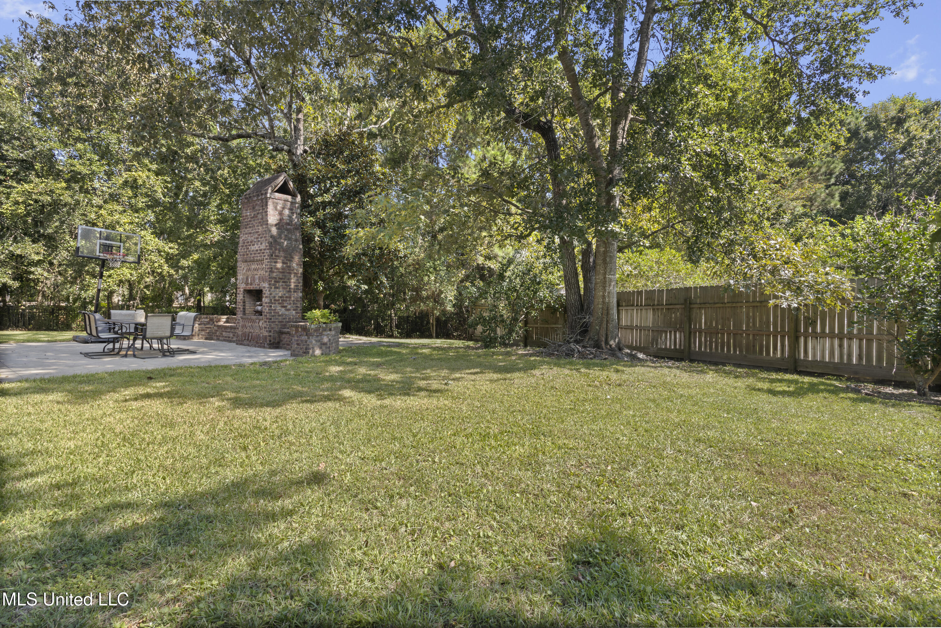 Biloxi, Mississippi, 39531, United States, 4 Bedrooms Bedrooms, ,3 BathroomsBathrooms,Residential,For Sale,1941819